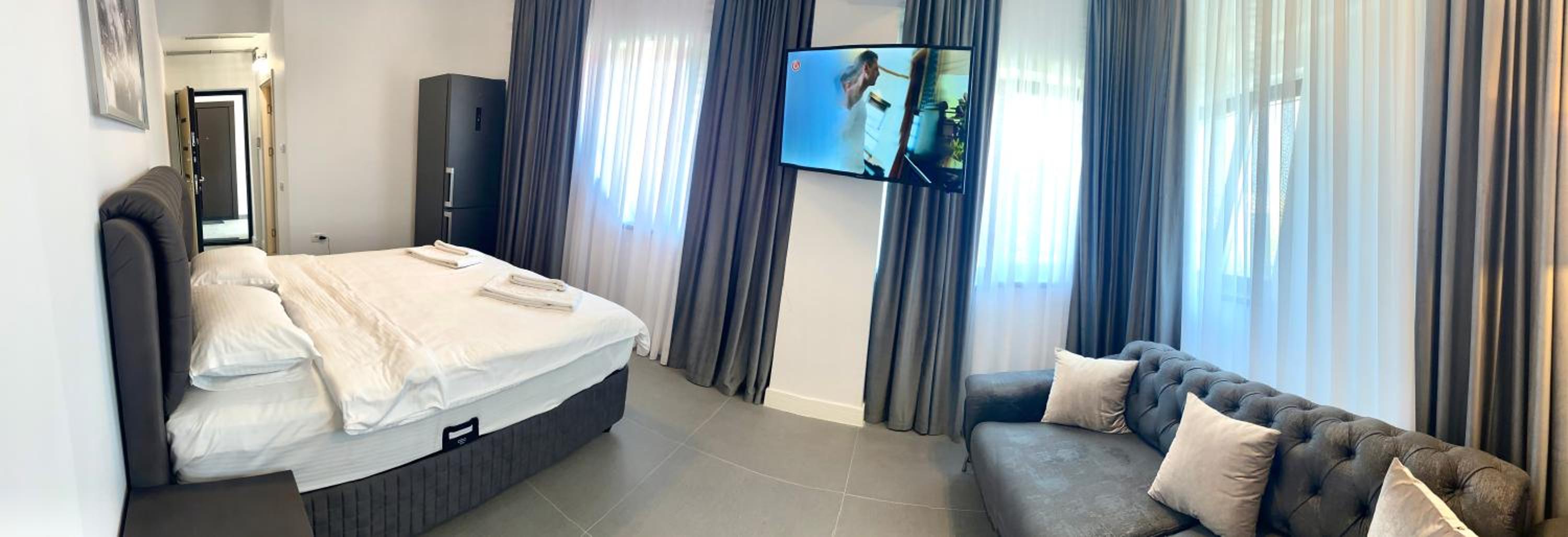 Economy Triple Room - Photo 18