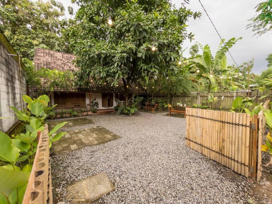 Three-Bedroom Villa - Photo 38
