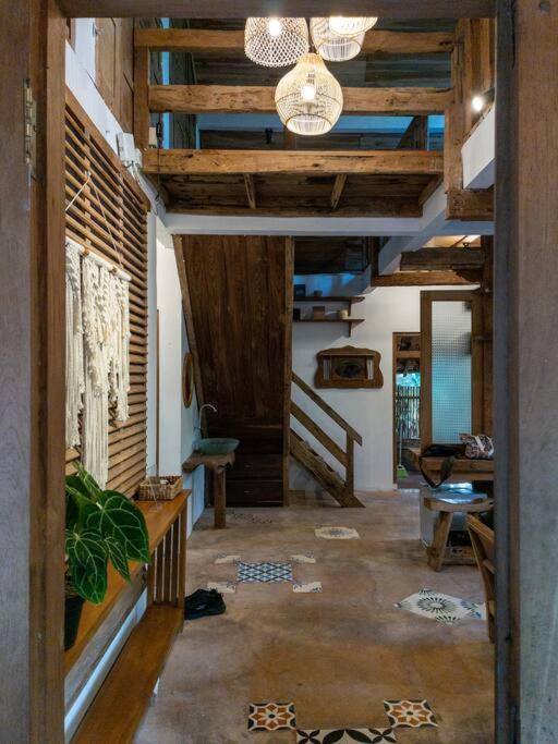Three-Bedroom Villa - Photo 14