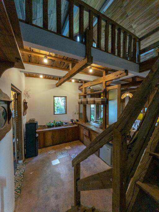 Three-Bedroom Villa - Photo 4