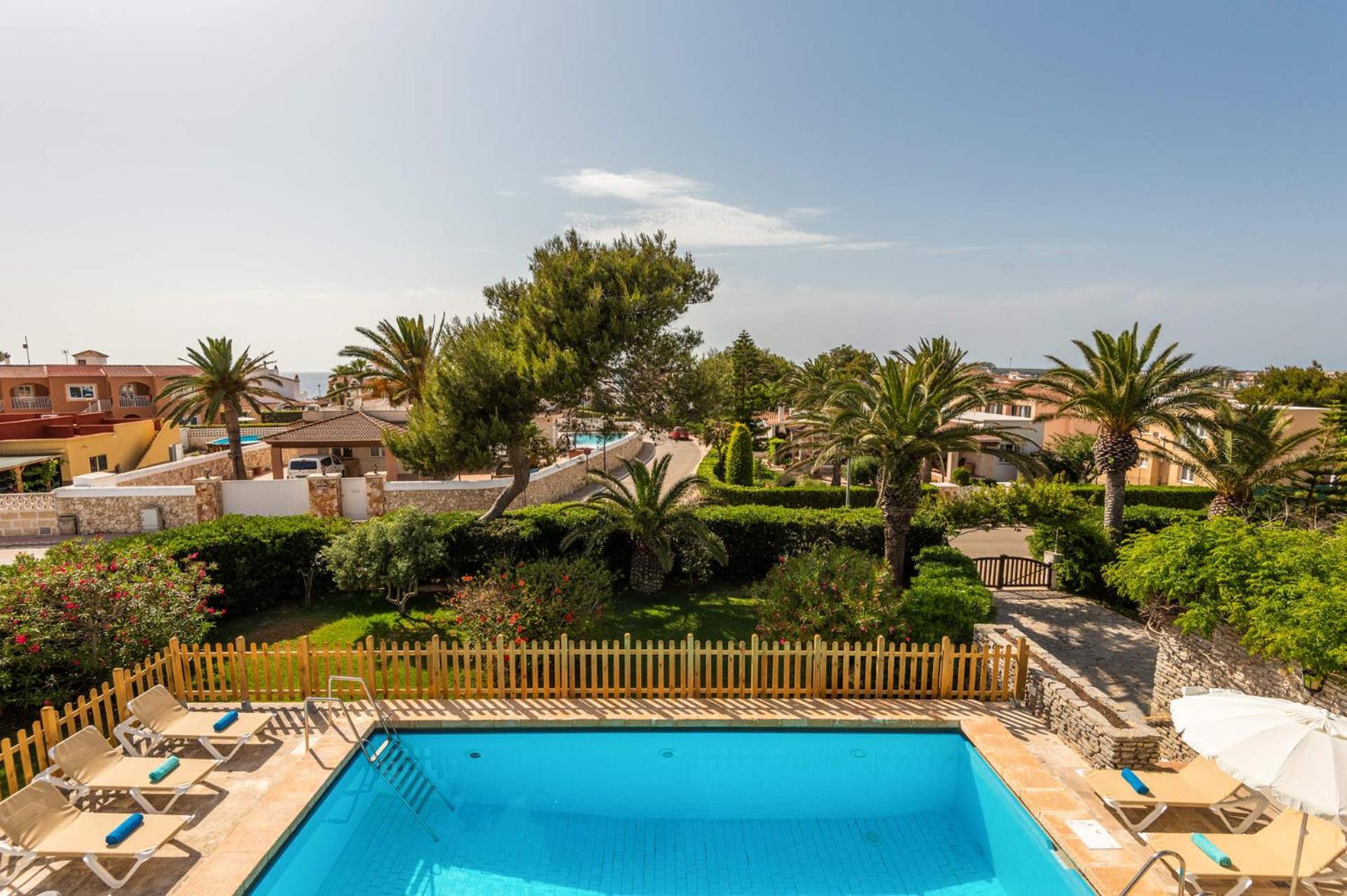 Villa photo 2