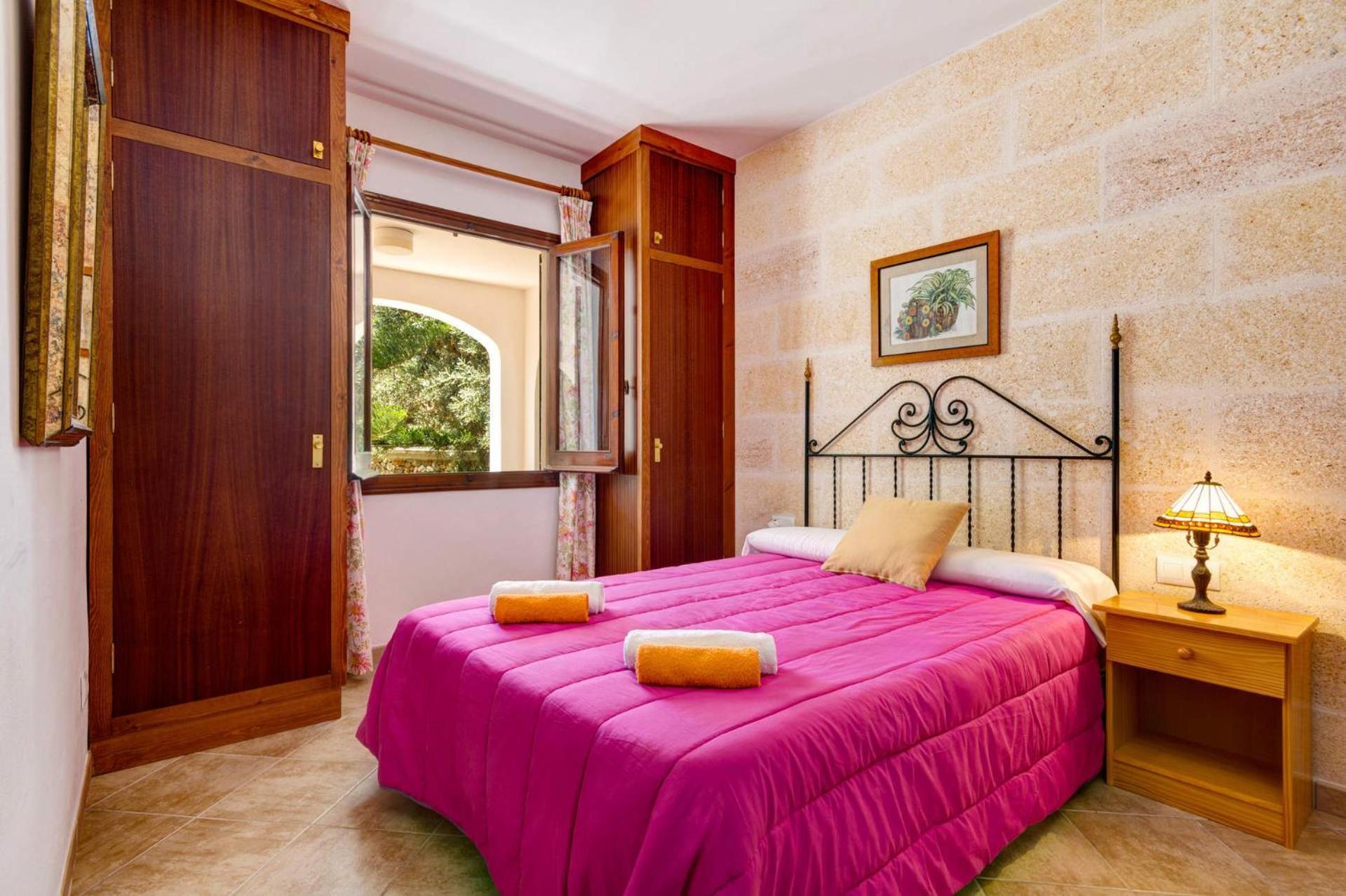 Villa de Tres Habitaciones