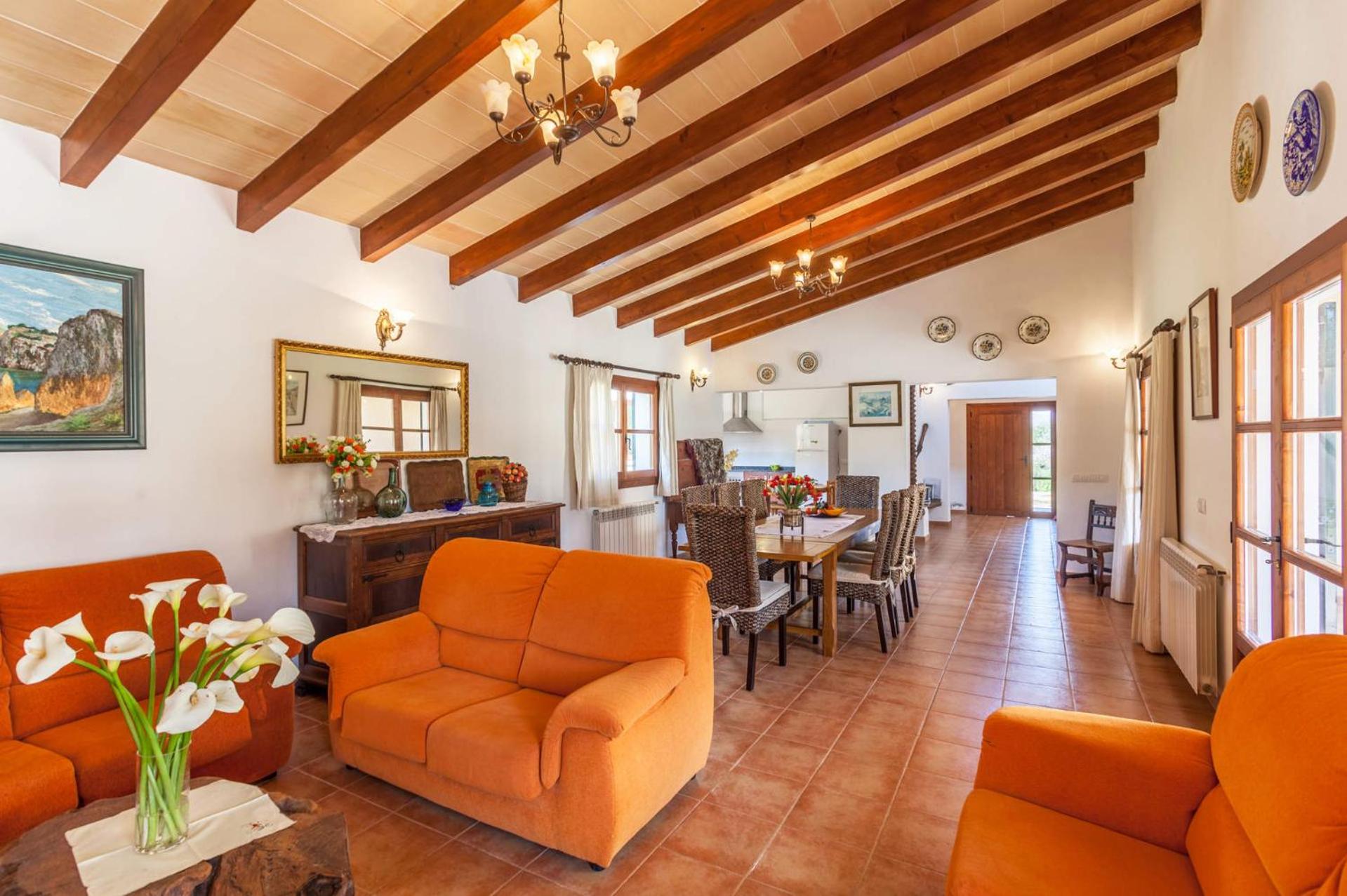 Villa de Cuatro Habitaciones