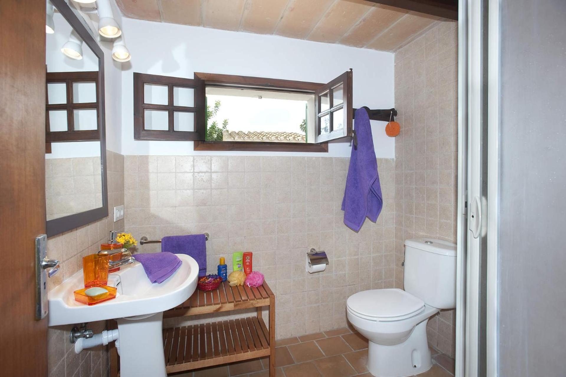 Four-Bedroom Villa photo 3