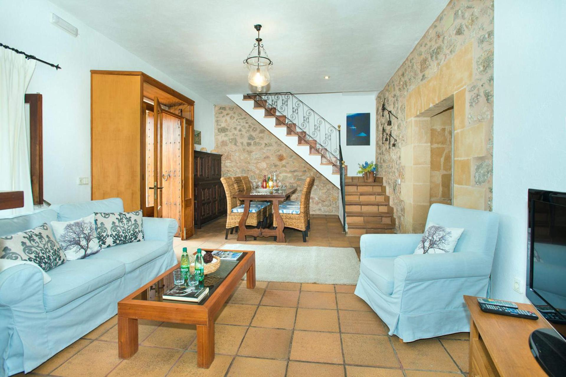 Villa photo 3