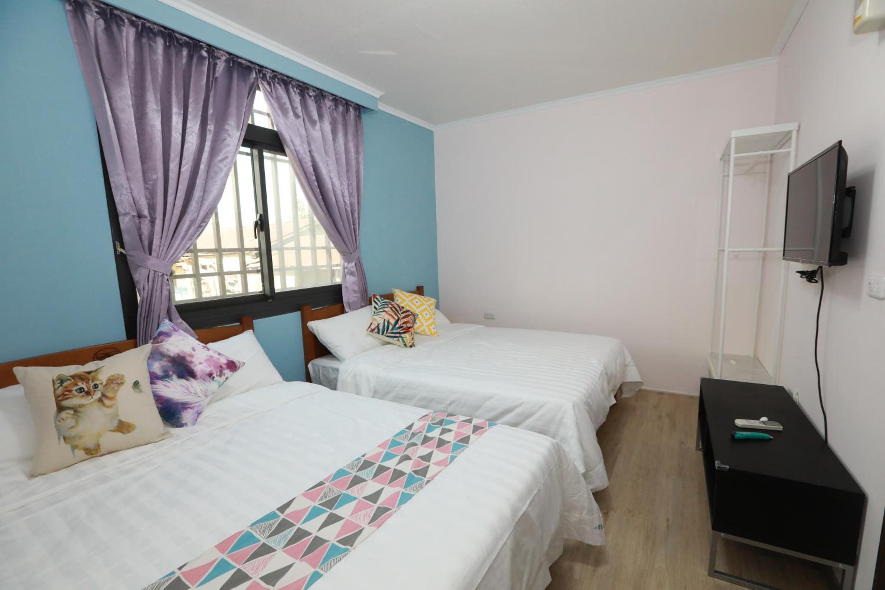 Economy Quadruple Room photo 1