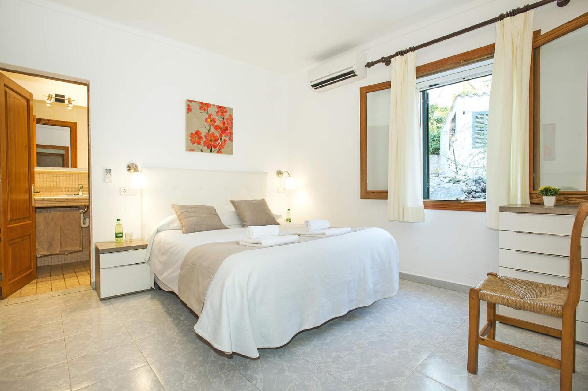 Villa de Cuatro Habitaciones