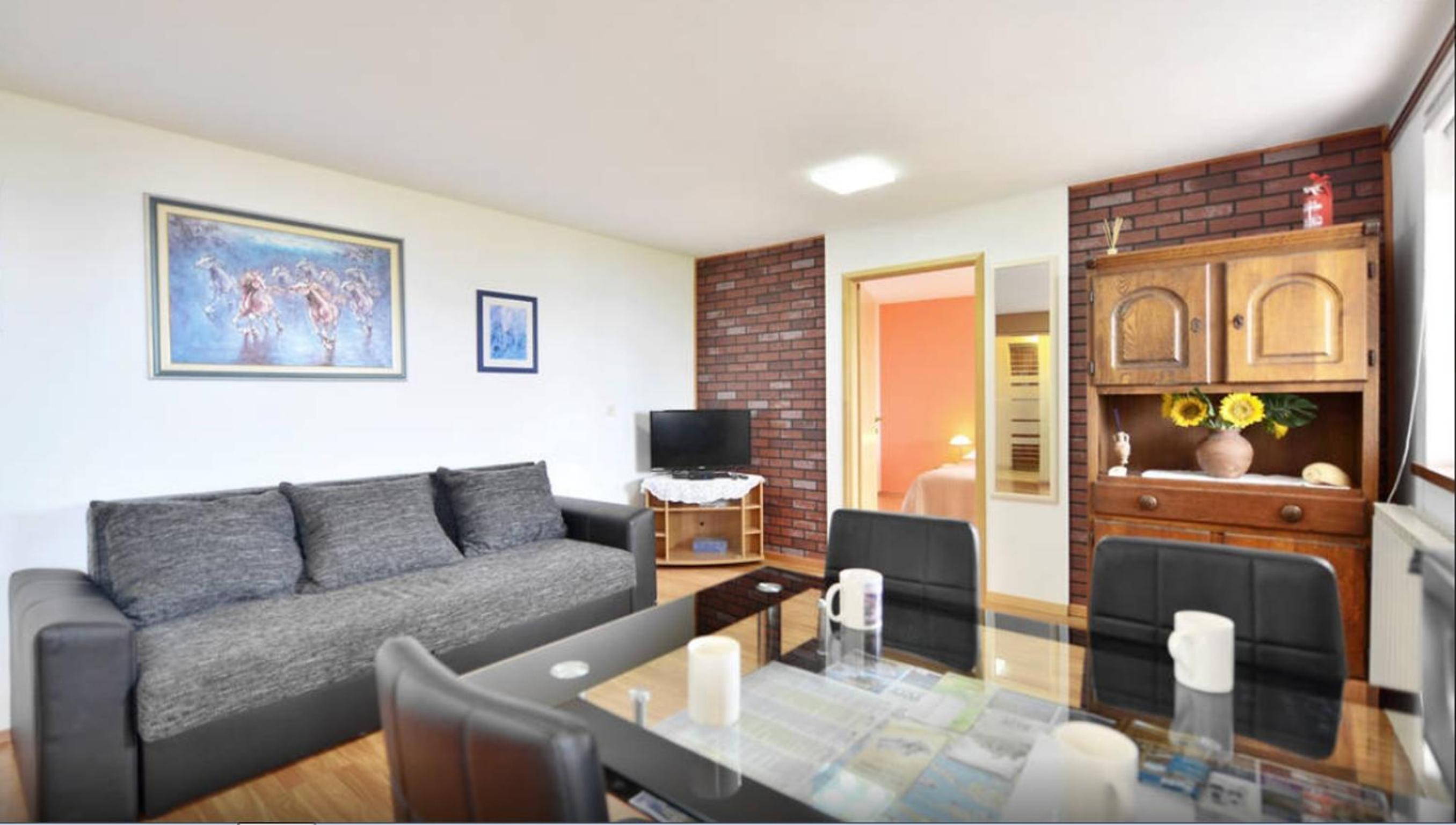 Apartment - Ground Floor photo 2