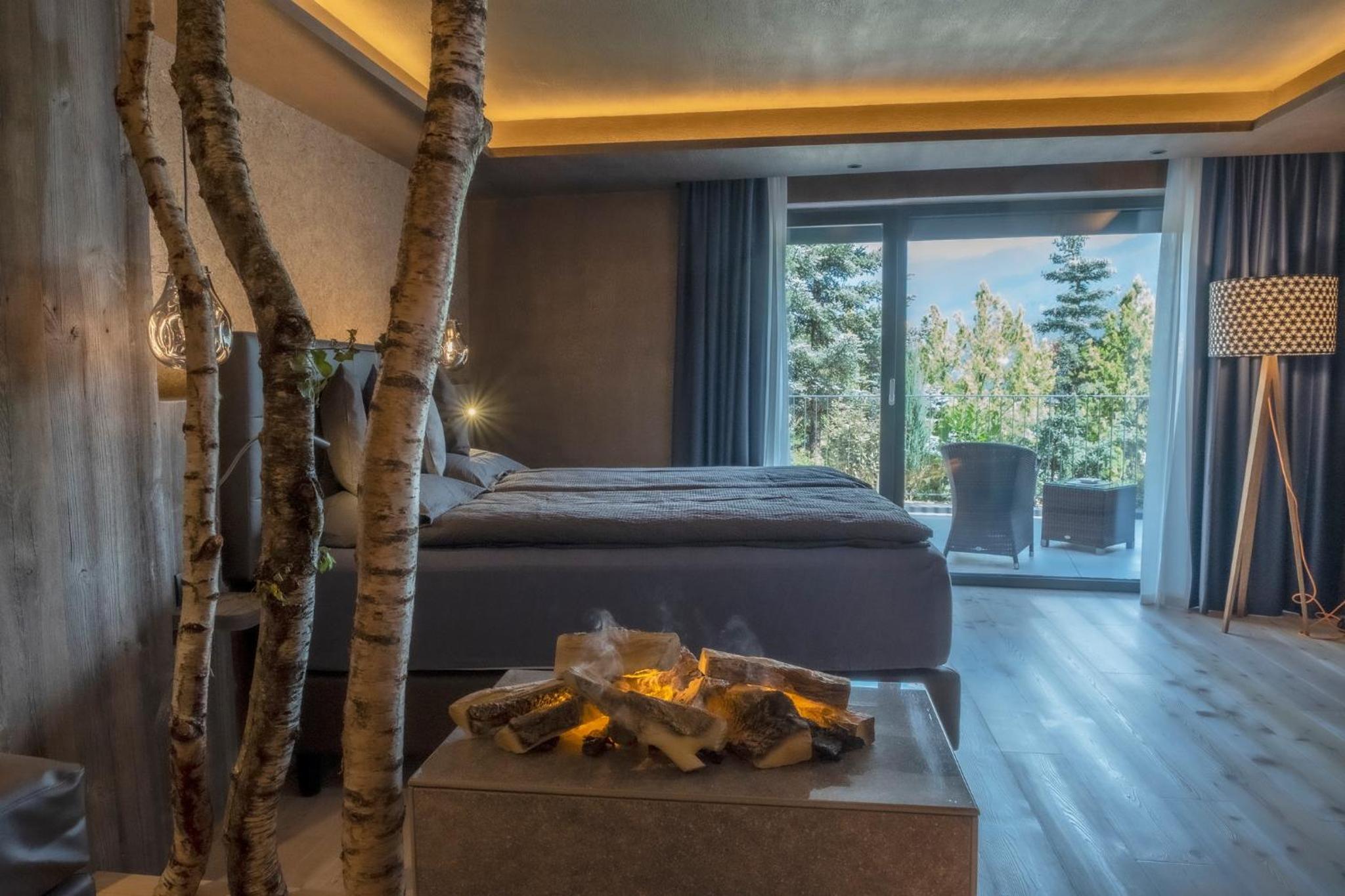 Junior Suite Deluxe with Terrace - Photo 1