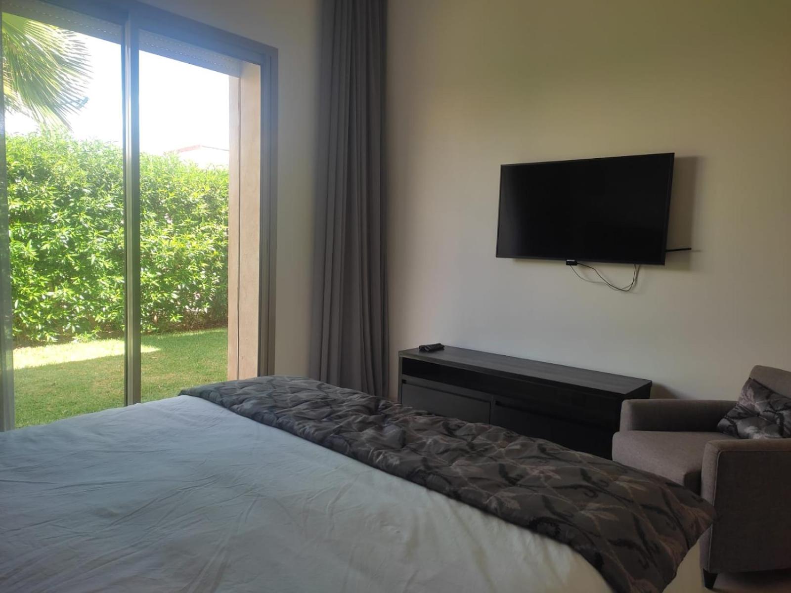Three-Bedroom Villa - Photo 28
