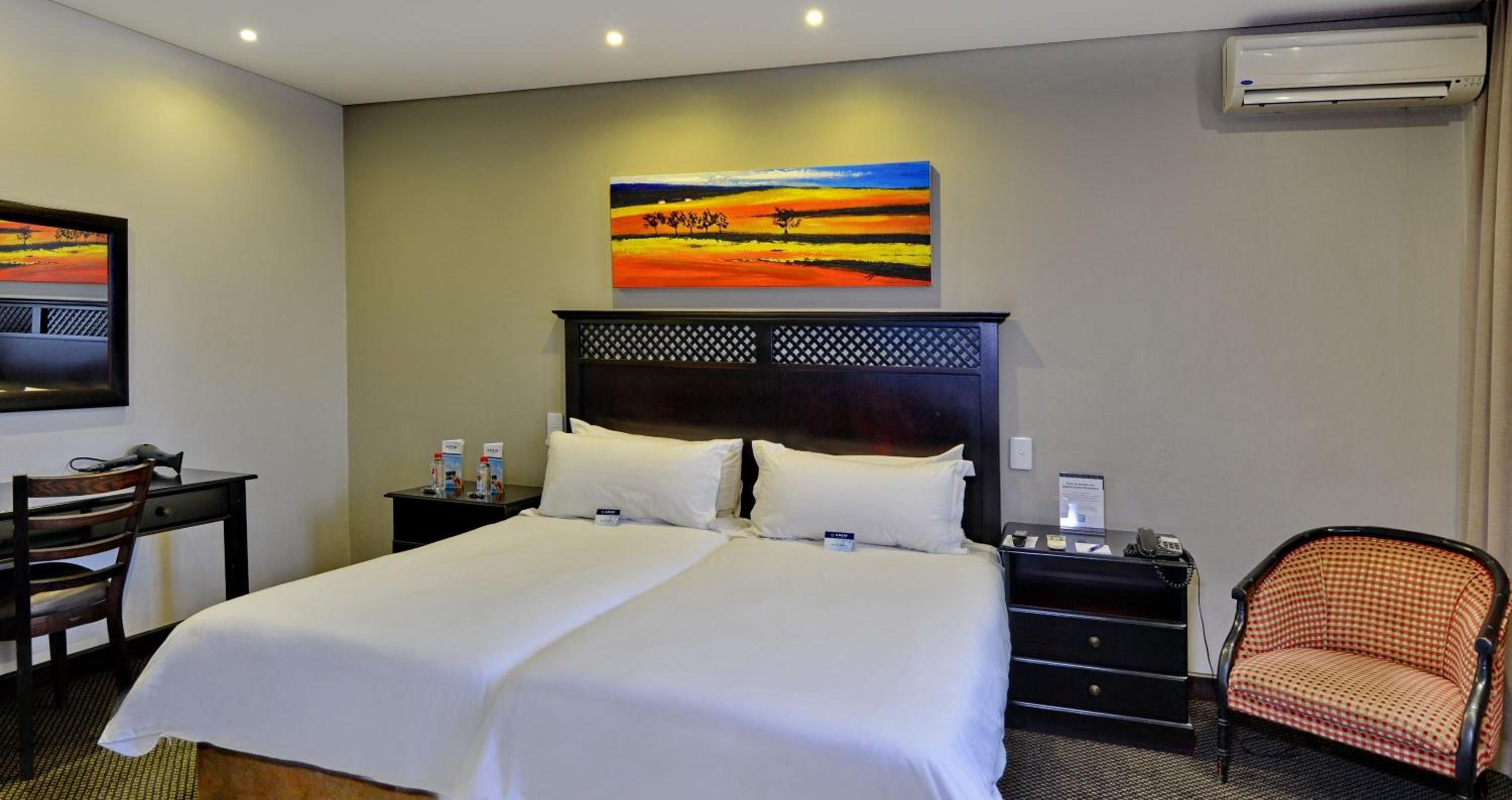 Standard Room - Photo 1