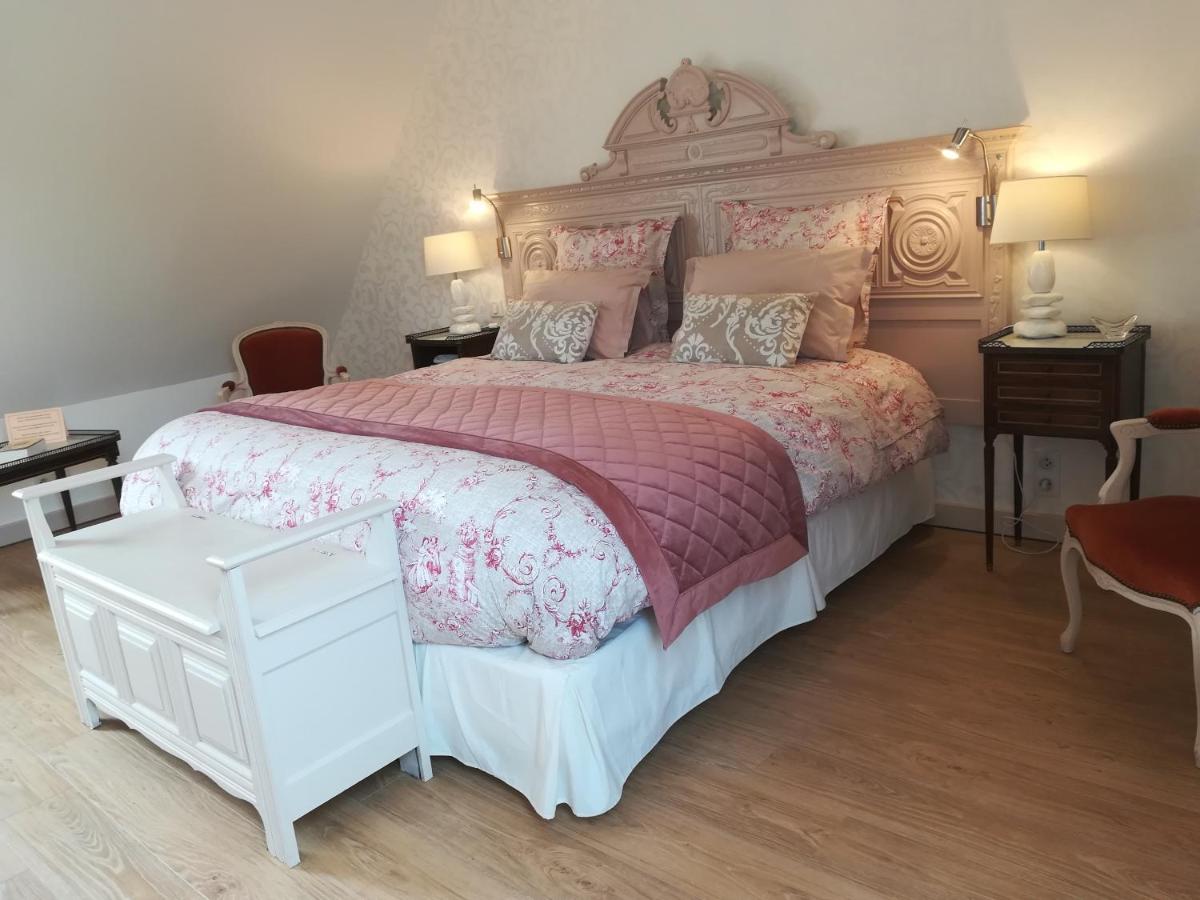 Deluxe King Room photo 1