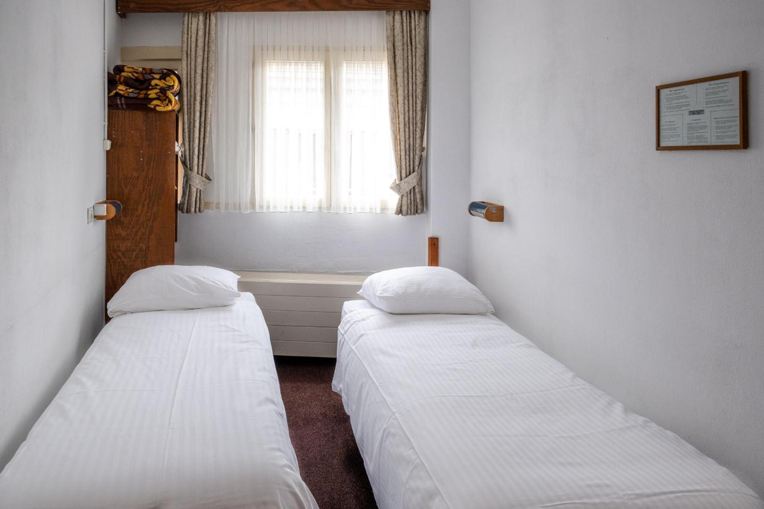 Budget Twin Room photo 2