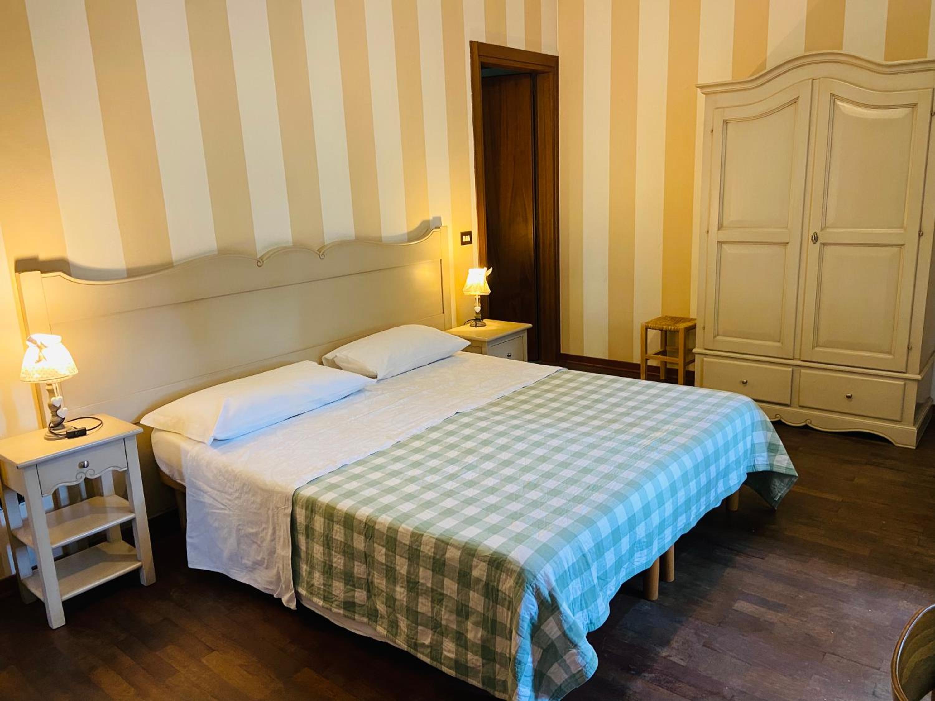 Double or Twin Room photo 1