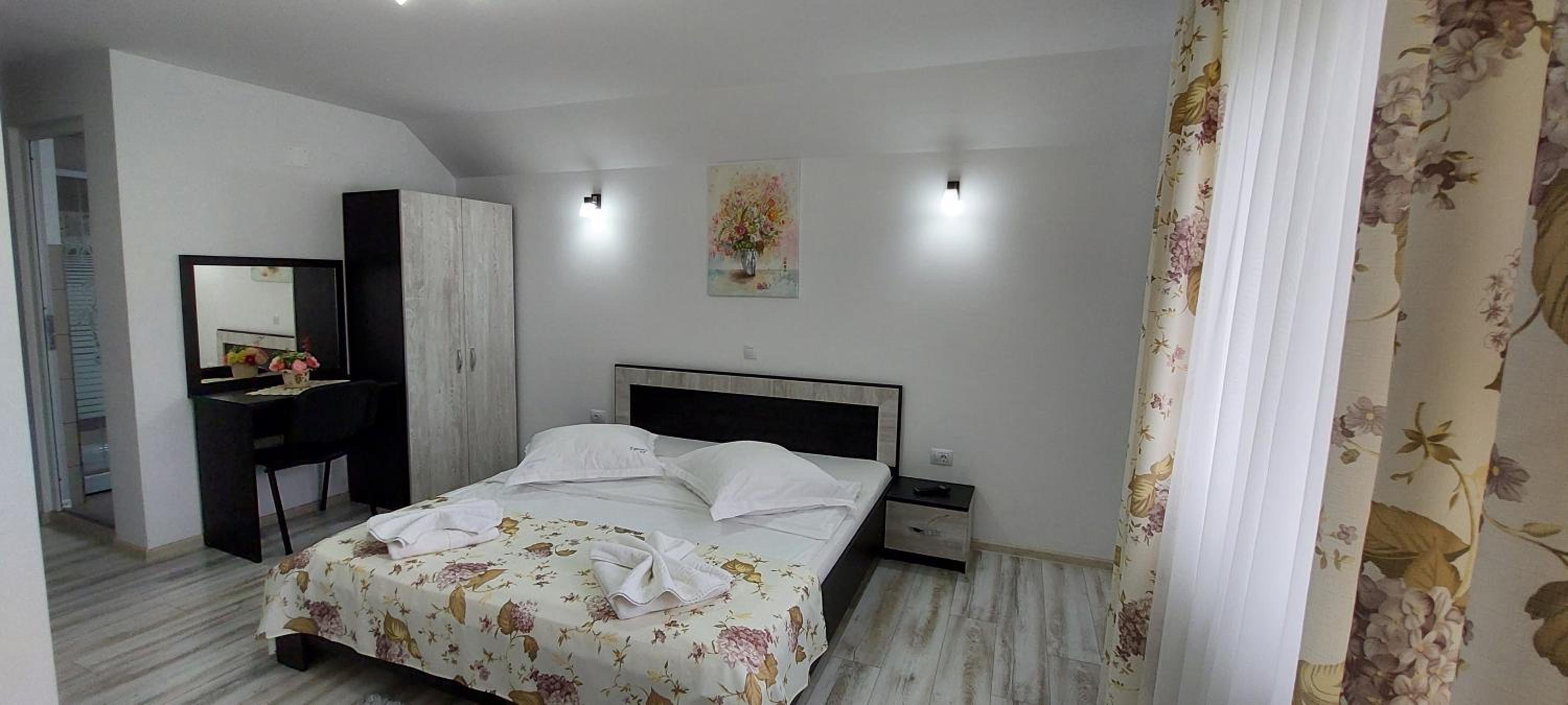 Double Room with Balcony photo 3