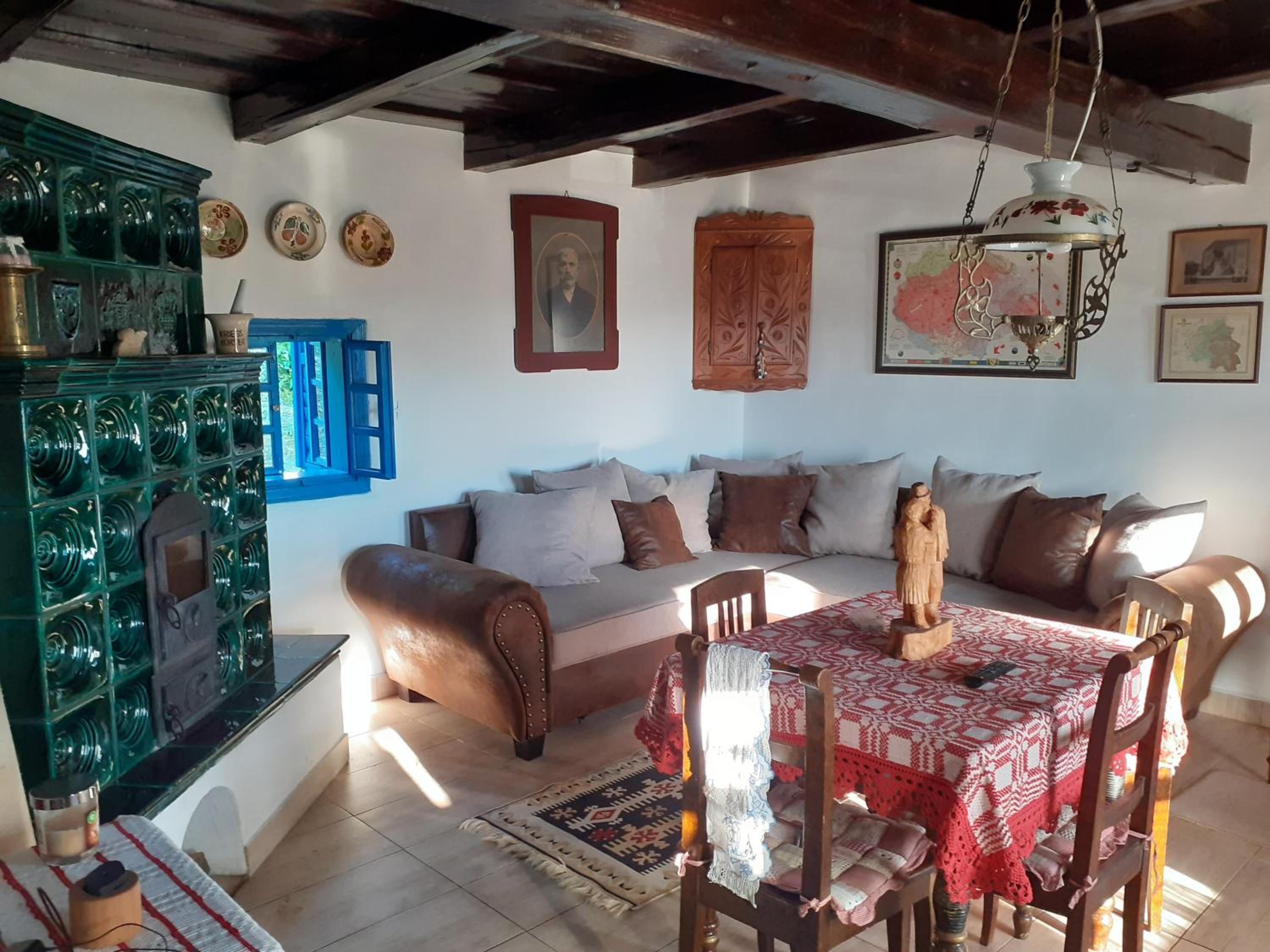 Two-Bedroom House - Photo 7