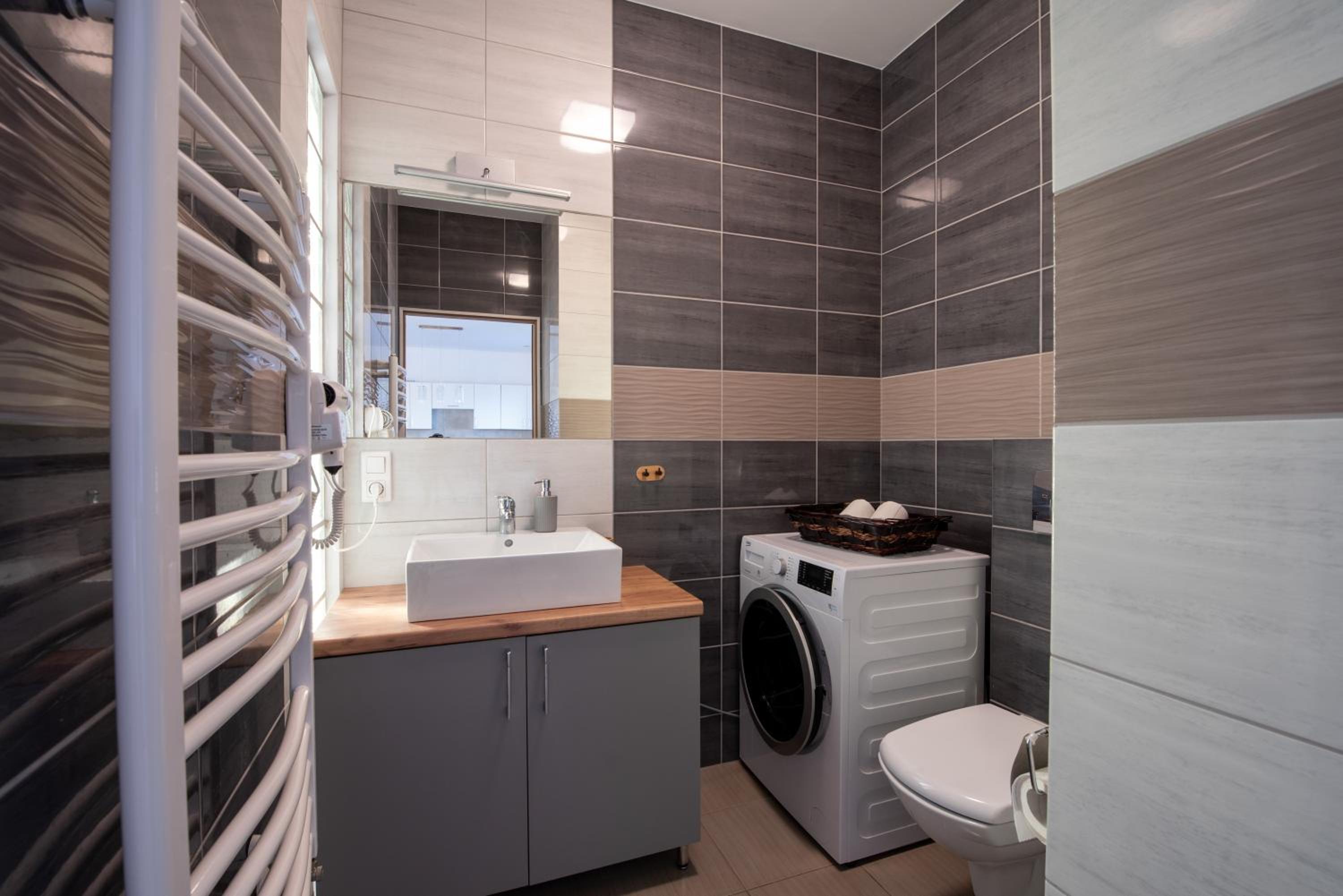 Two-Bedroom Apartment - Photo 6