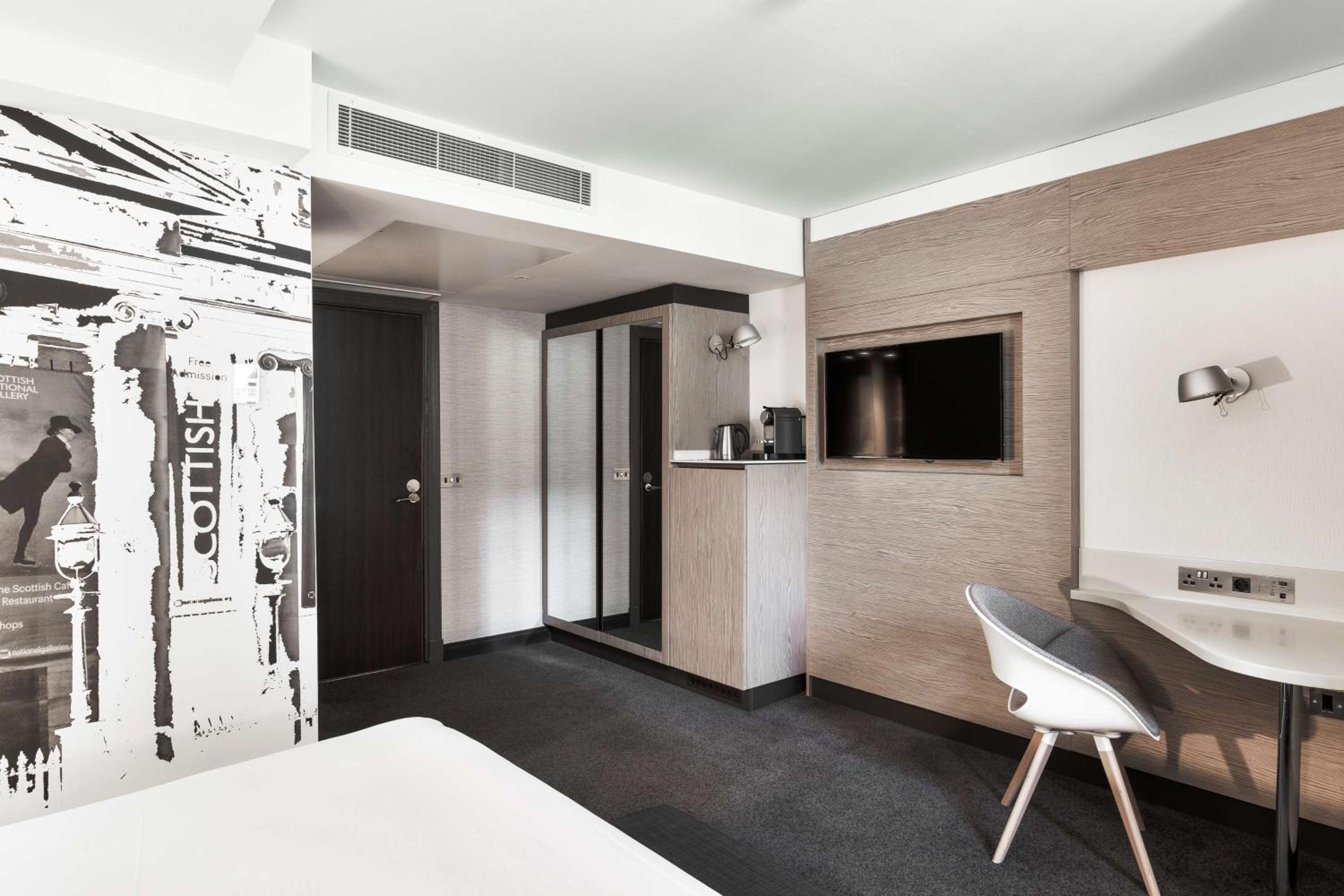 Royal Mile Suite - Photo 2