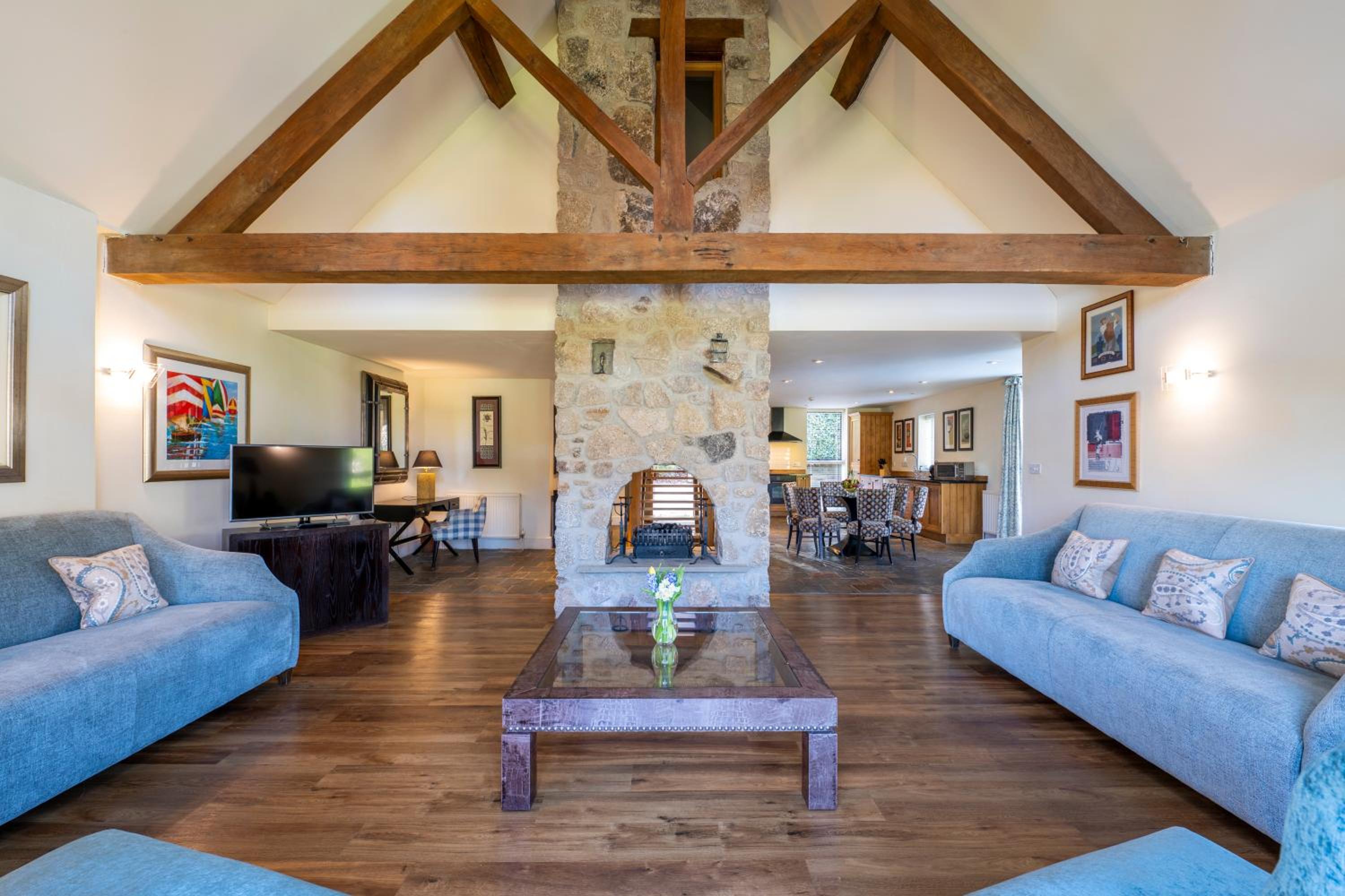 Castle Lodge - Photo 13