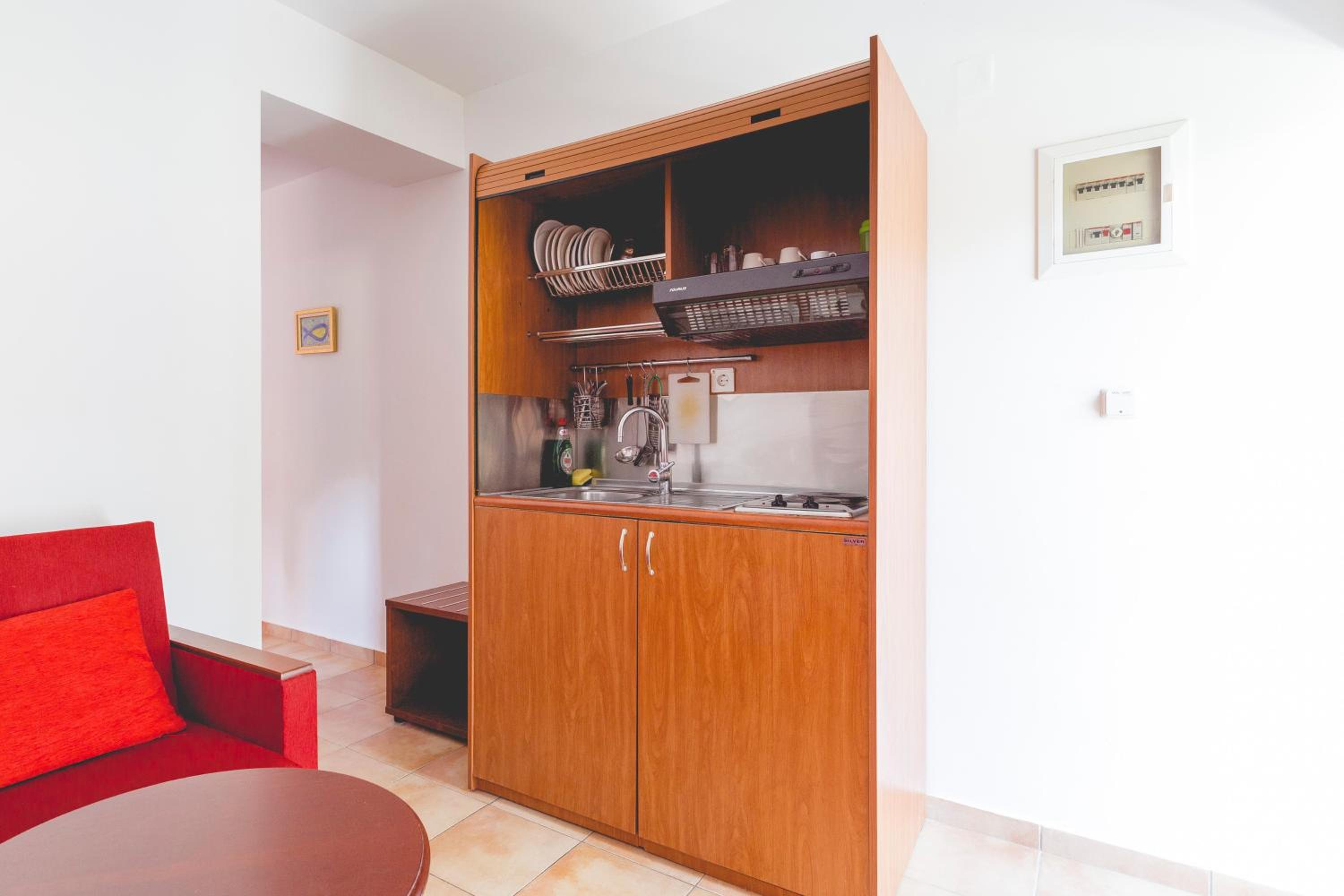 Apartment with Balcony - Photo 7