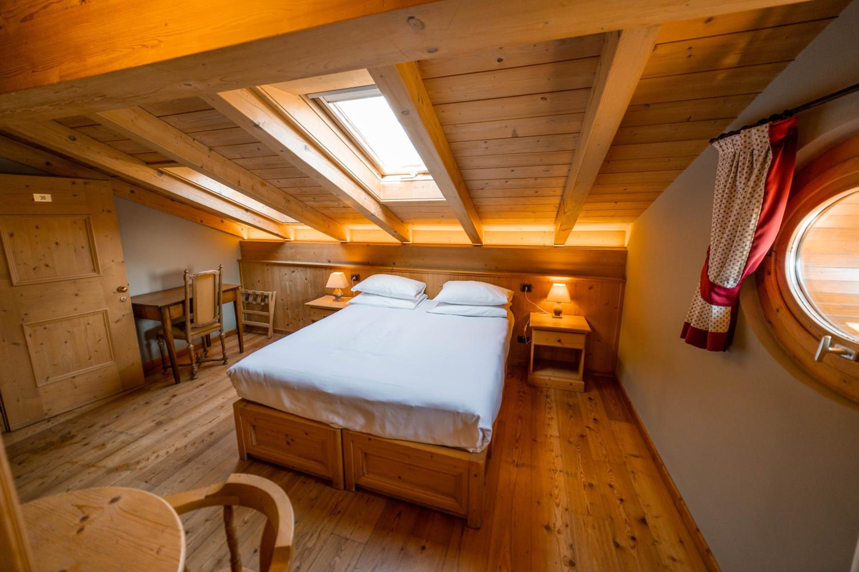 Double or Twin Room - Attic - Photo 3