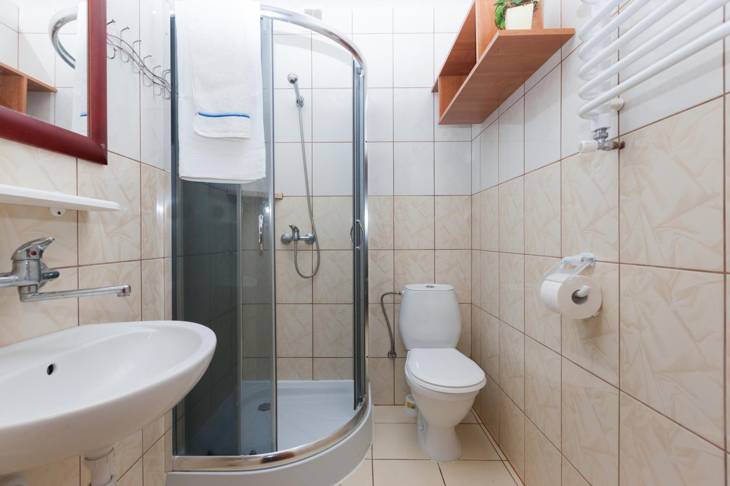 Triple Room - Photo 9