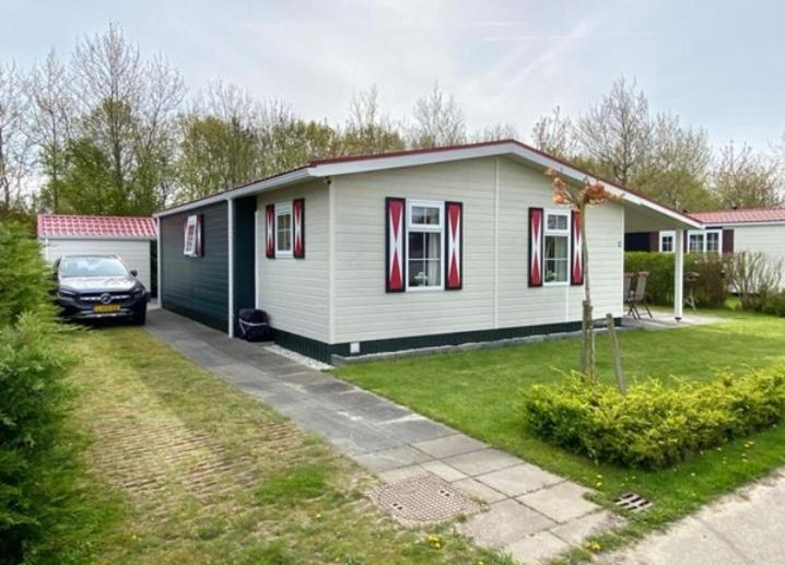 Three-Bedroom Chalet photo 3