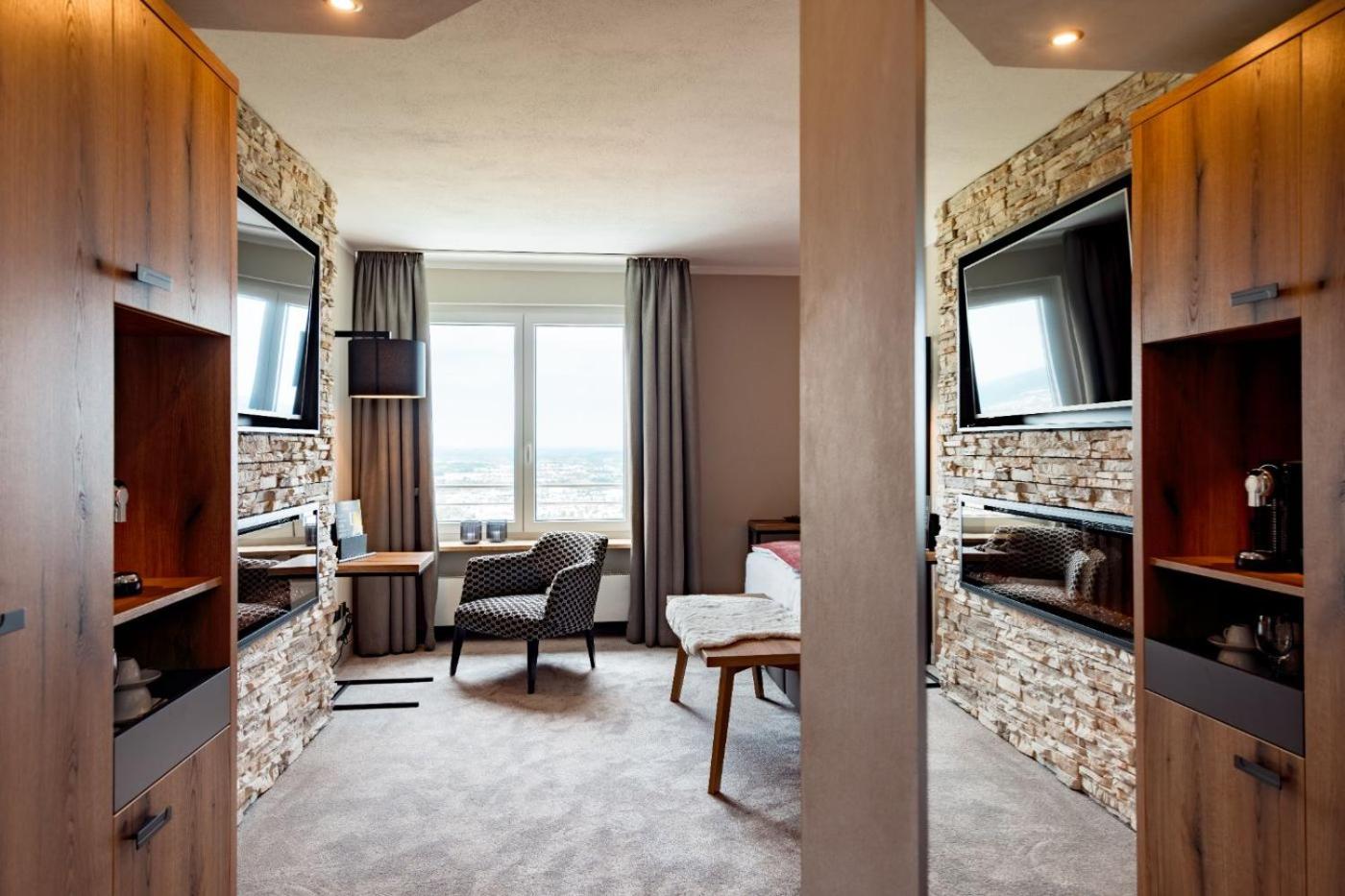 Double Room with Garden View - Photo 3