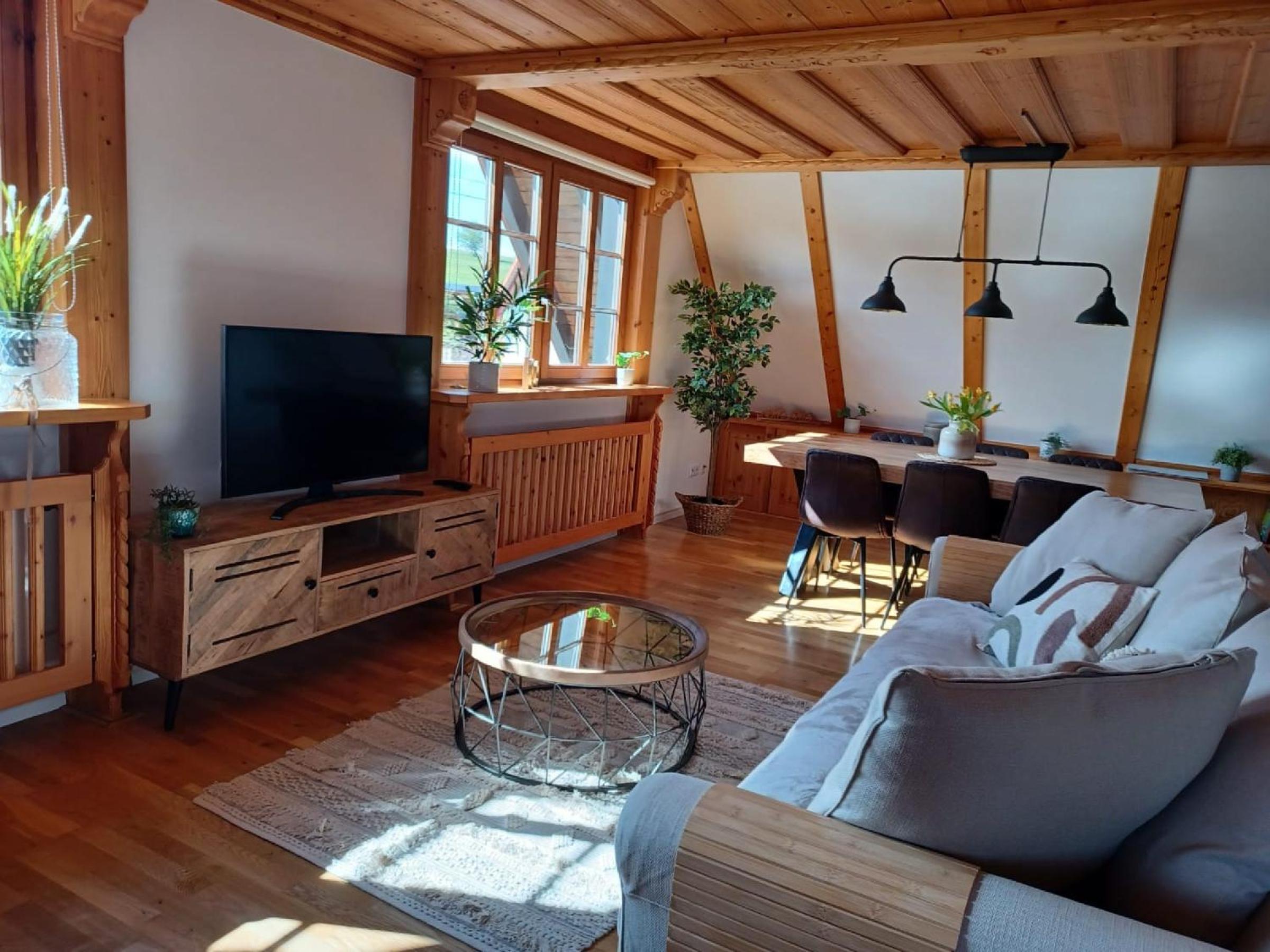 Two-Bedroom Deluxe Apartment with Garden View
