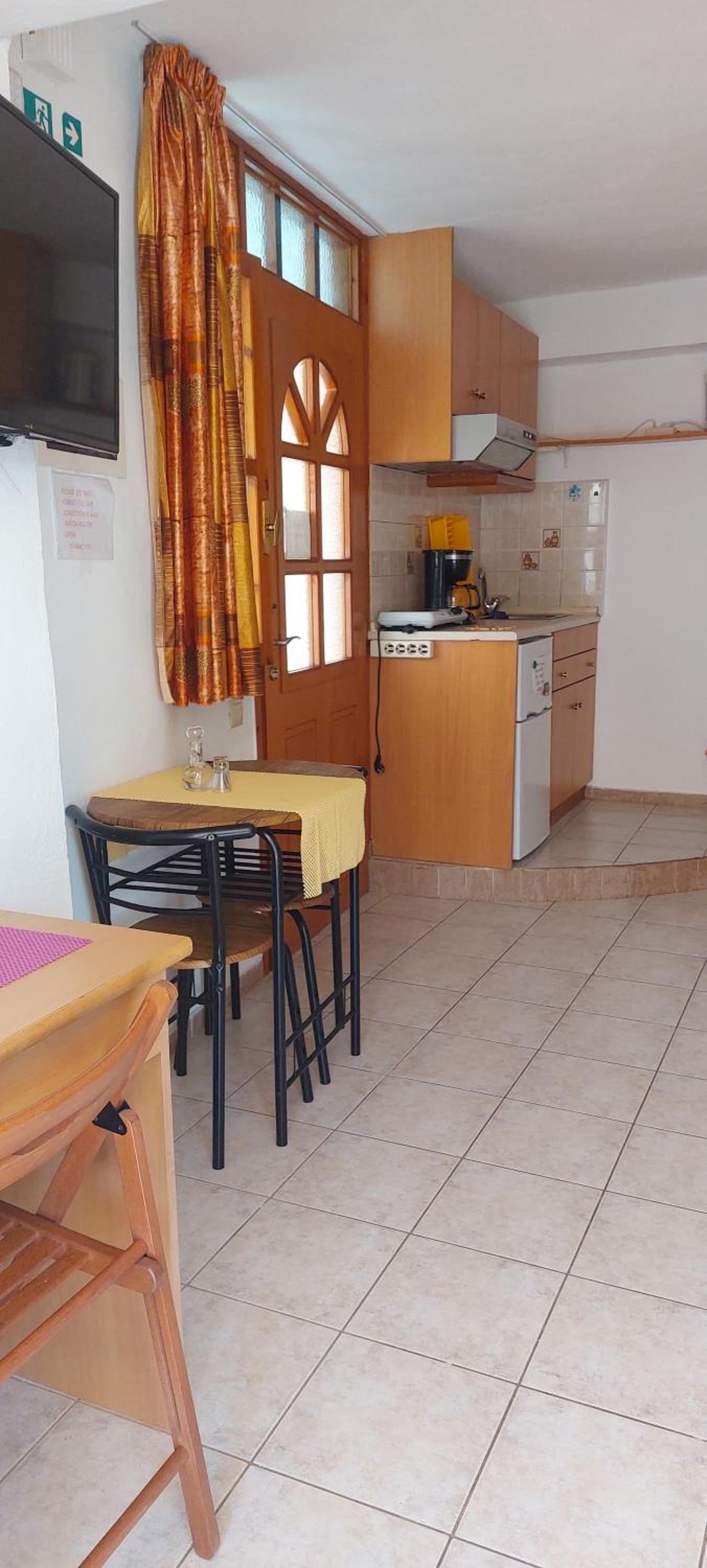 One-Bedroom Apartment - Photo 31