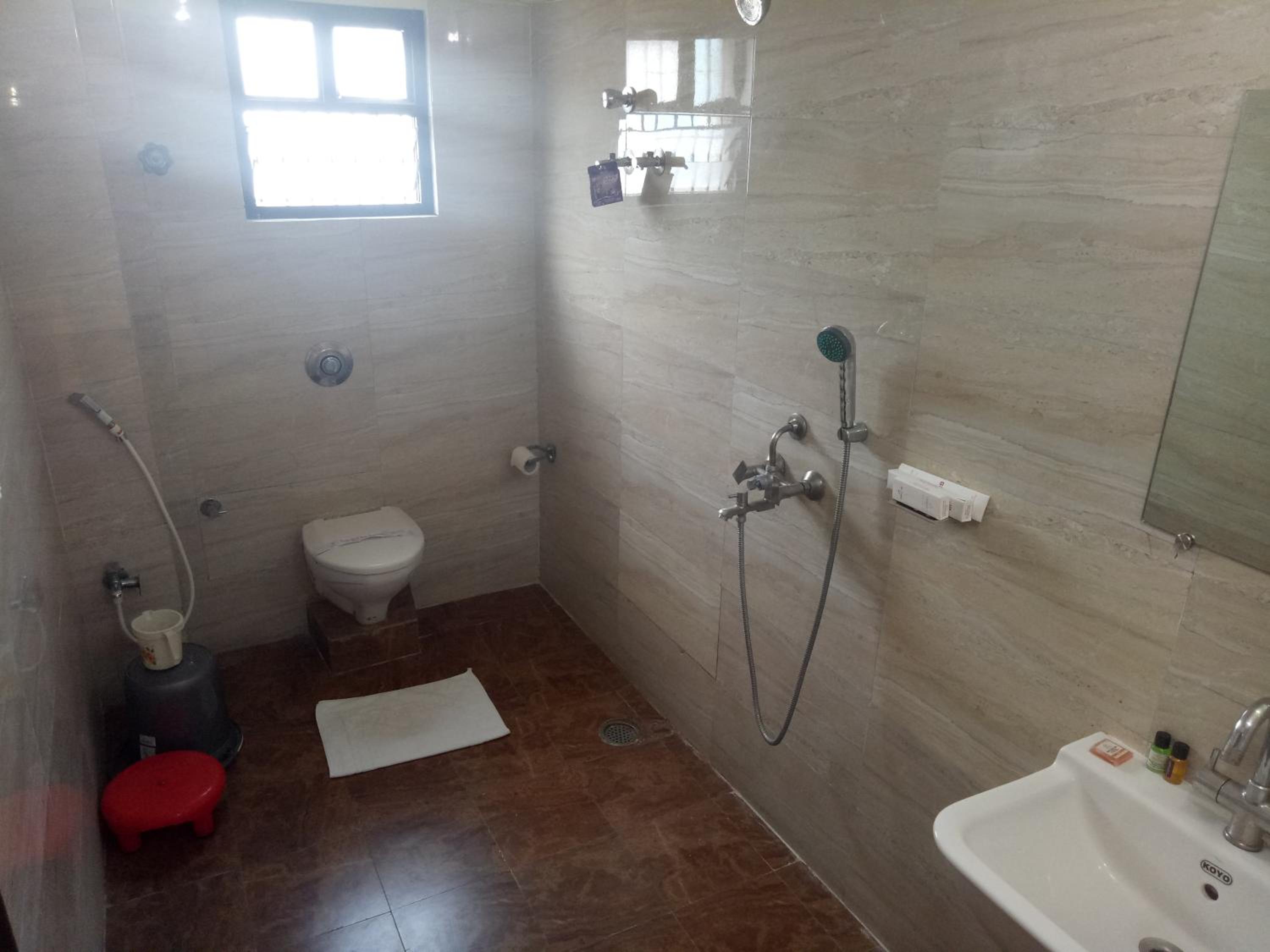 Double or Twin Room - Photo 3