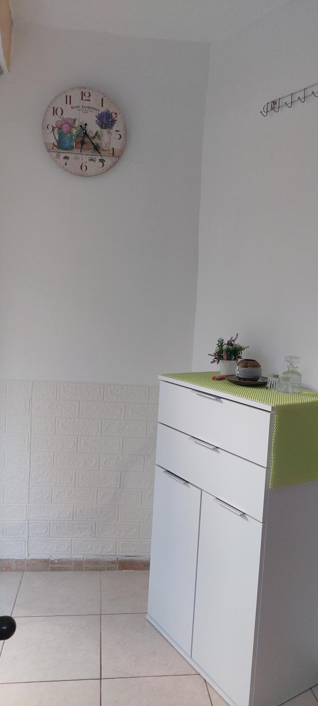 One-Bedroom Apartment - Photo 37