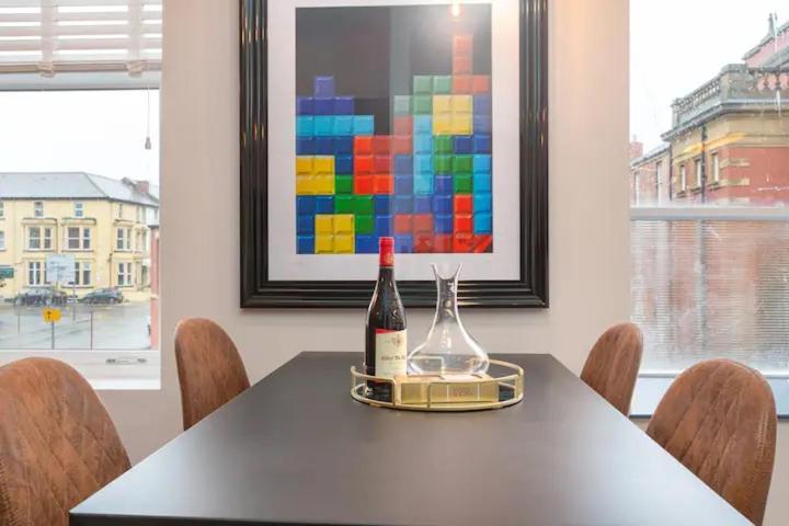 Two-Bedroom Apartment - Photo 4