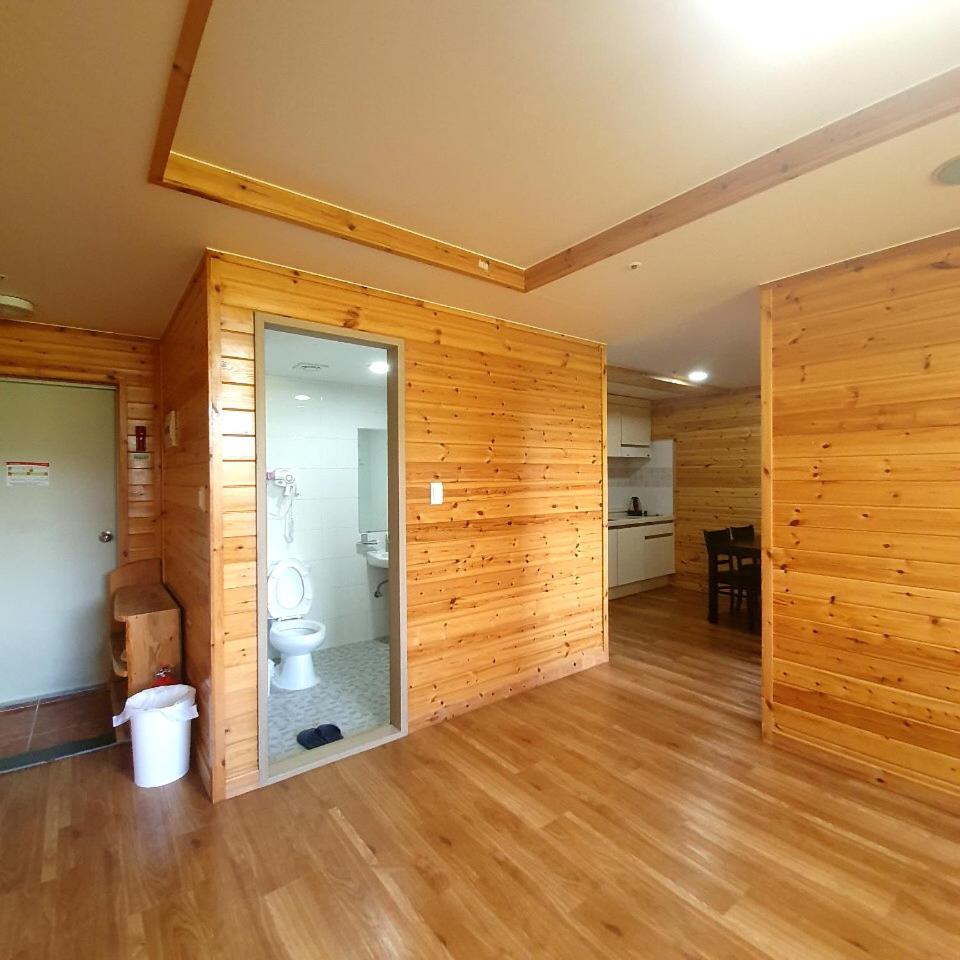 Family Room - Photo 1