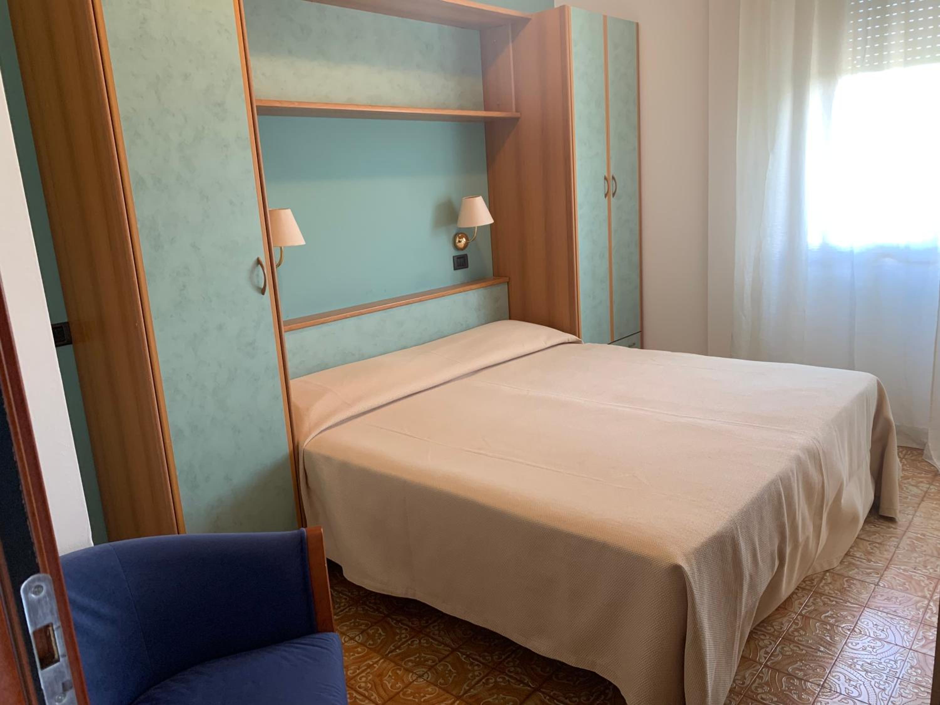 Double Room - Photo 4