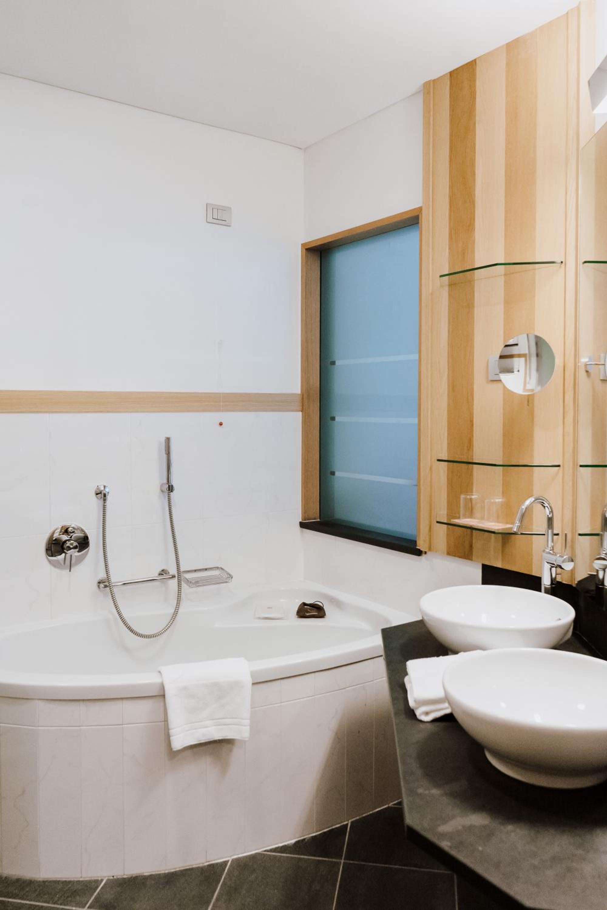 Prestige Suite - Photo 4
