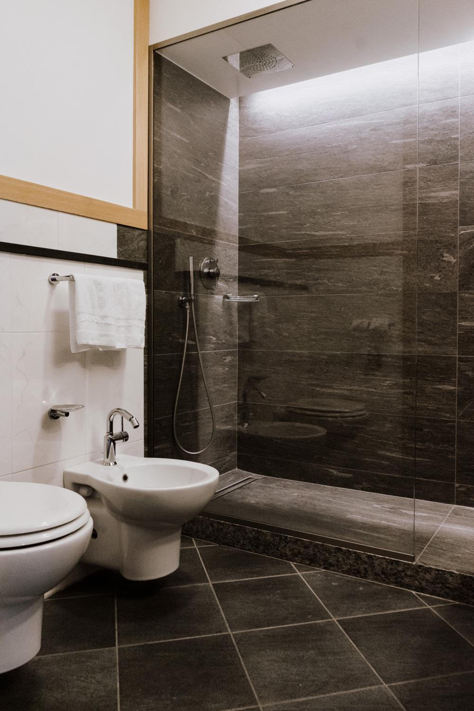 Superior Double Room - Photo 16