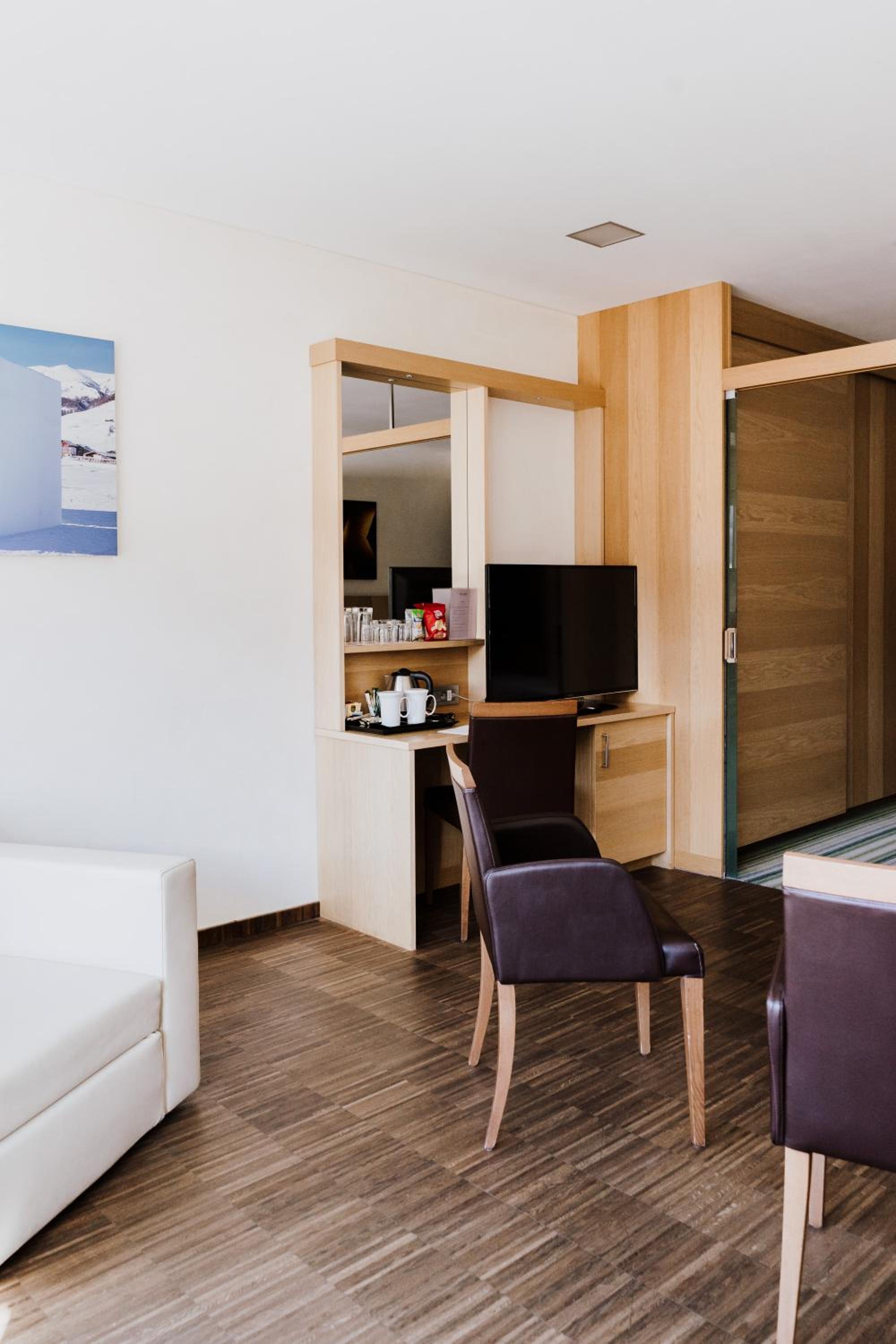 Prestige Suite - Photo 12