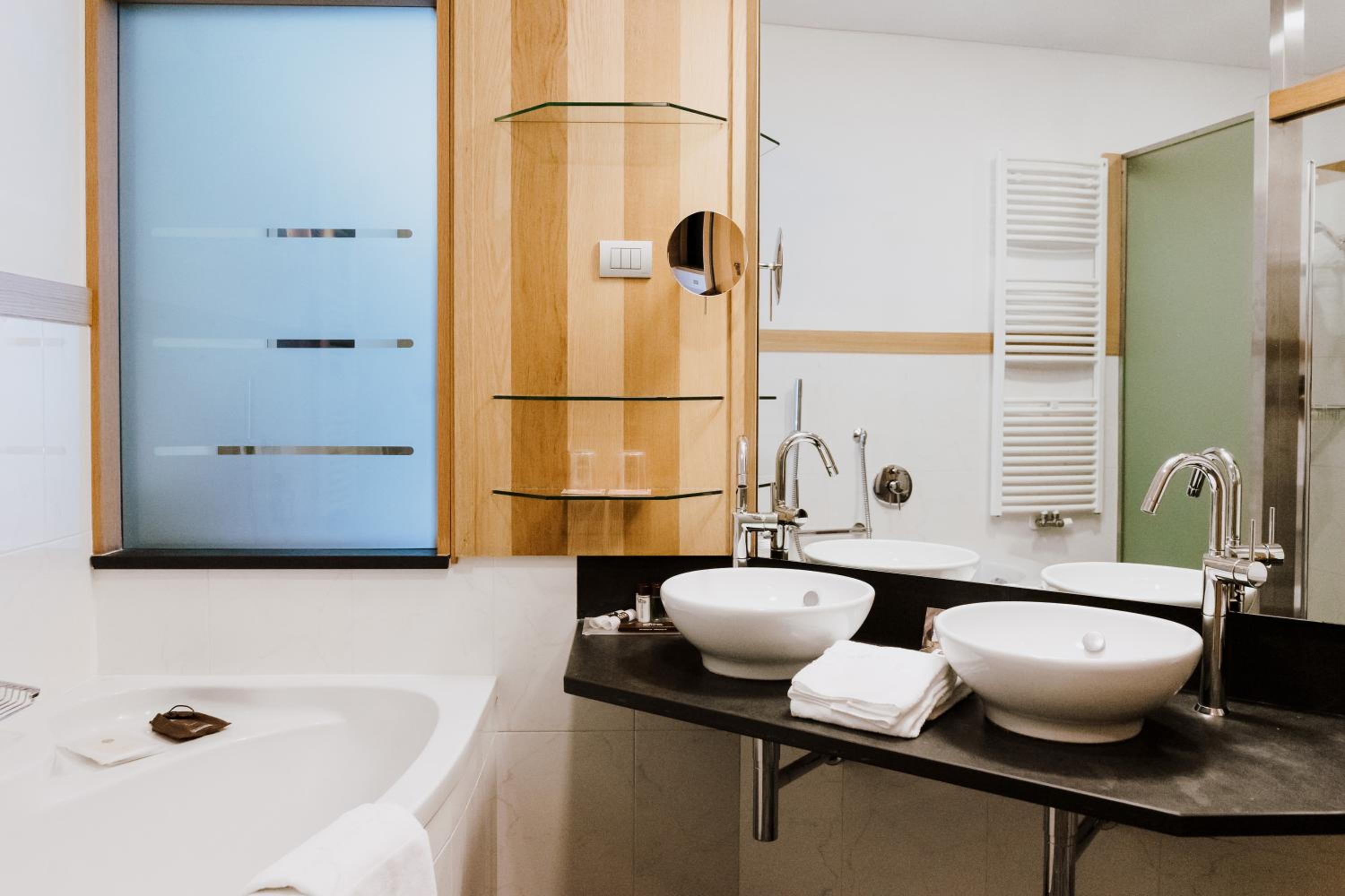 Prestige Suite - Photo 7