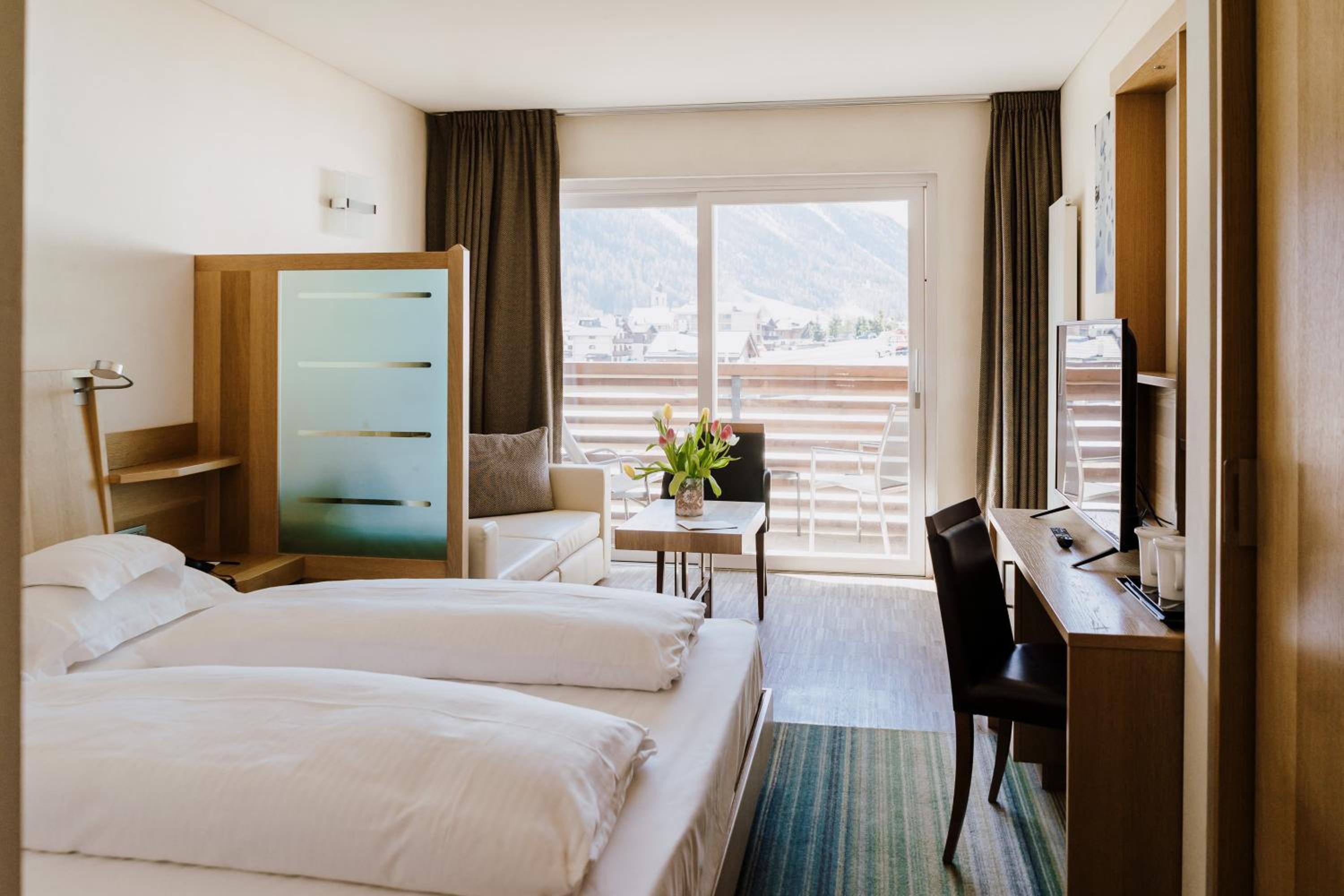 Double Room with Mountain View - Photo 1