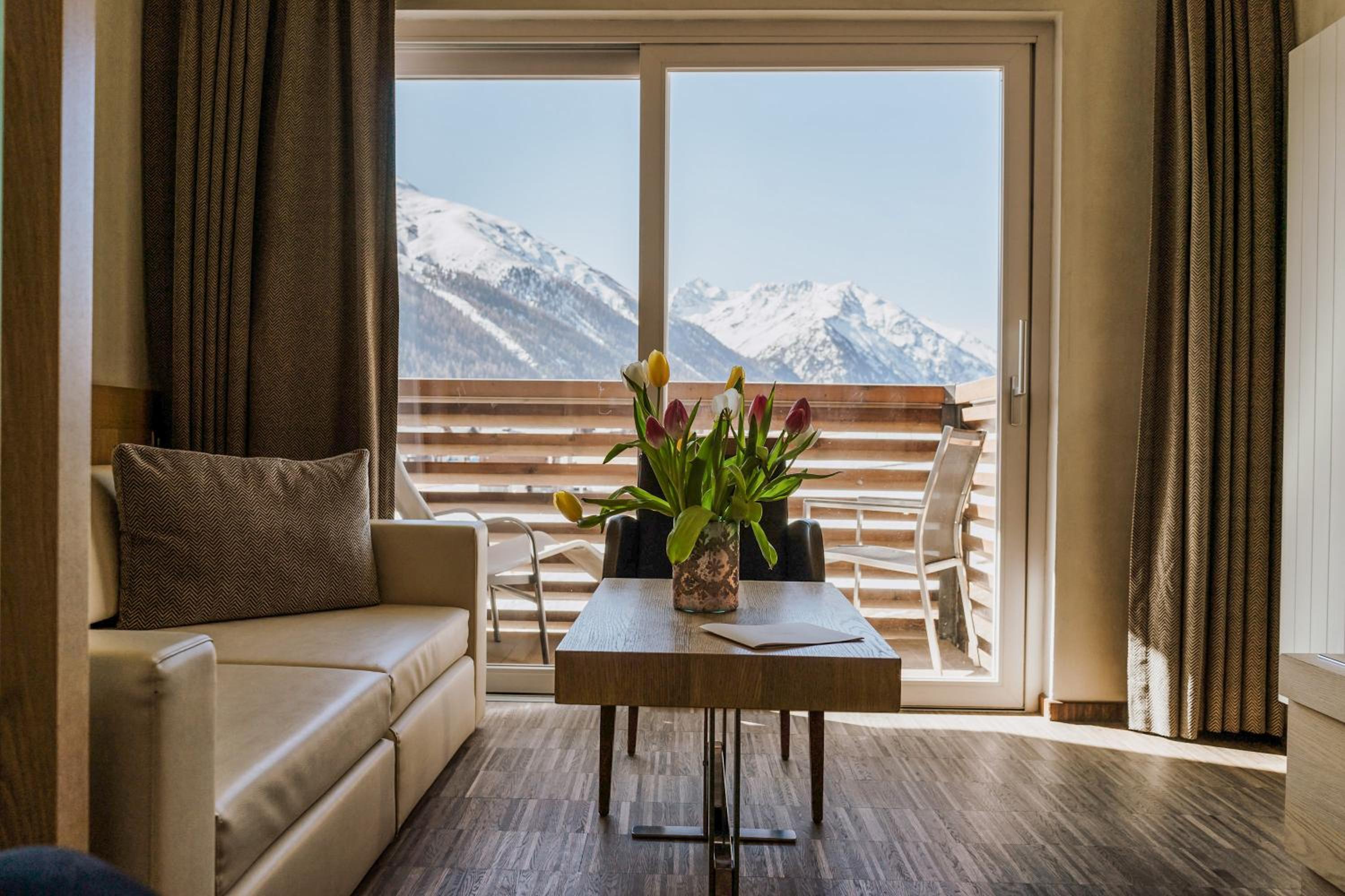 Double Room with Mountain View - Photo 5
