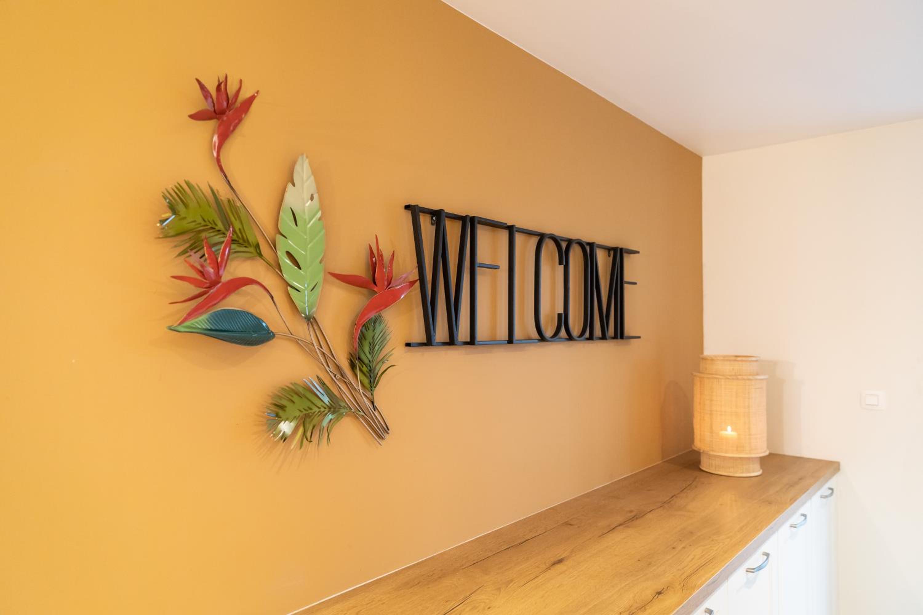 Suite with Spa Access - Photo 10