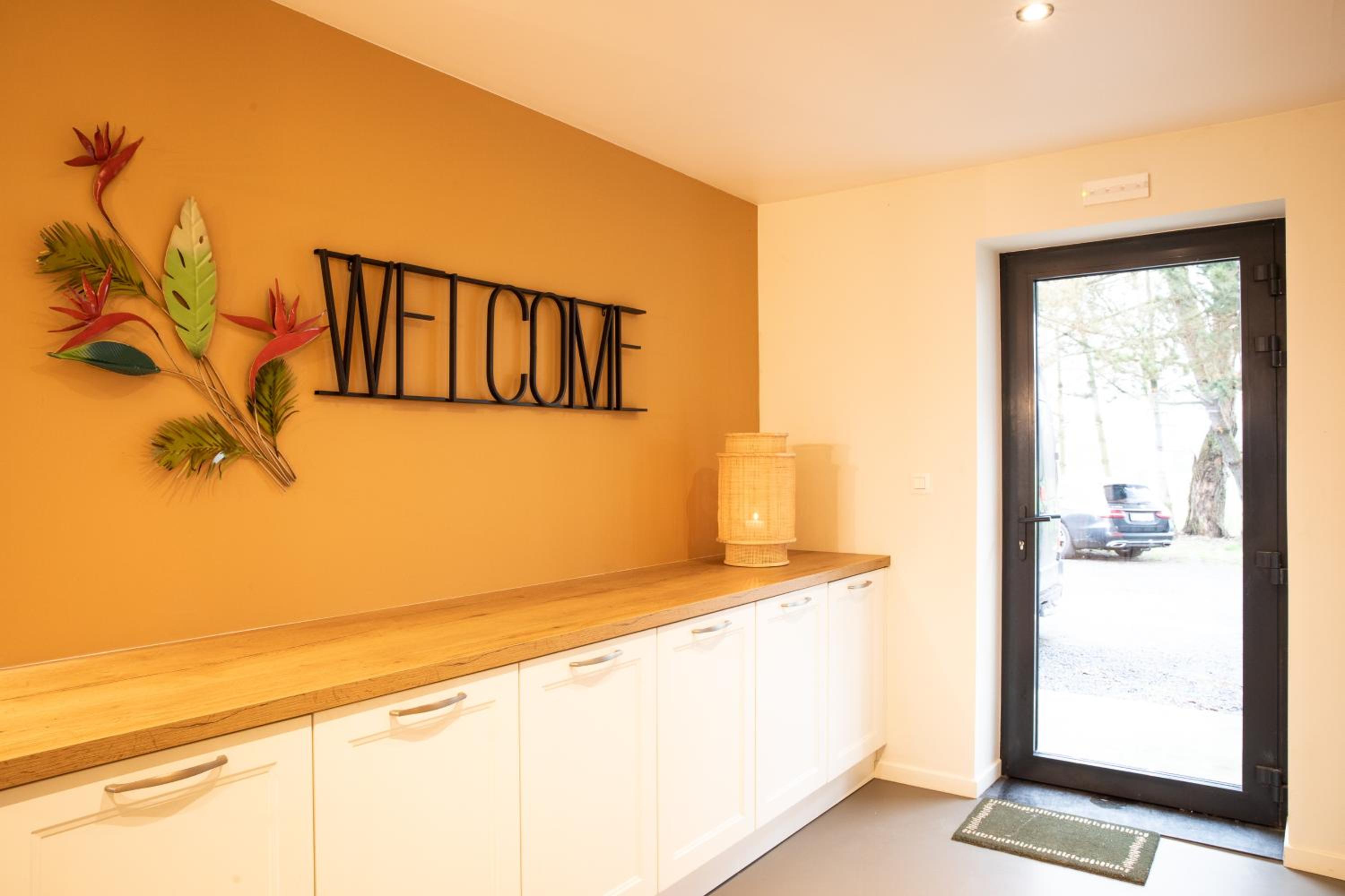 Suite with Spa Access - Photo 2