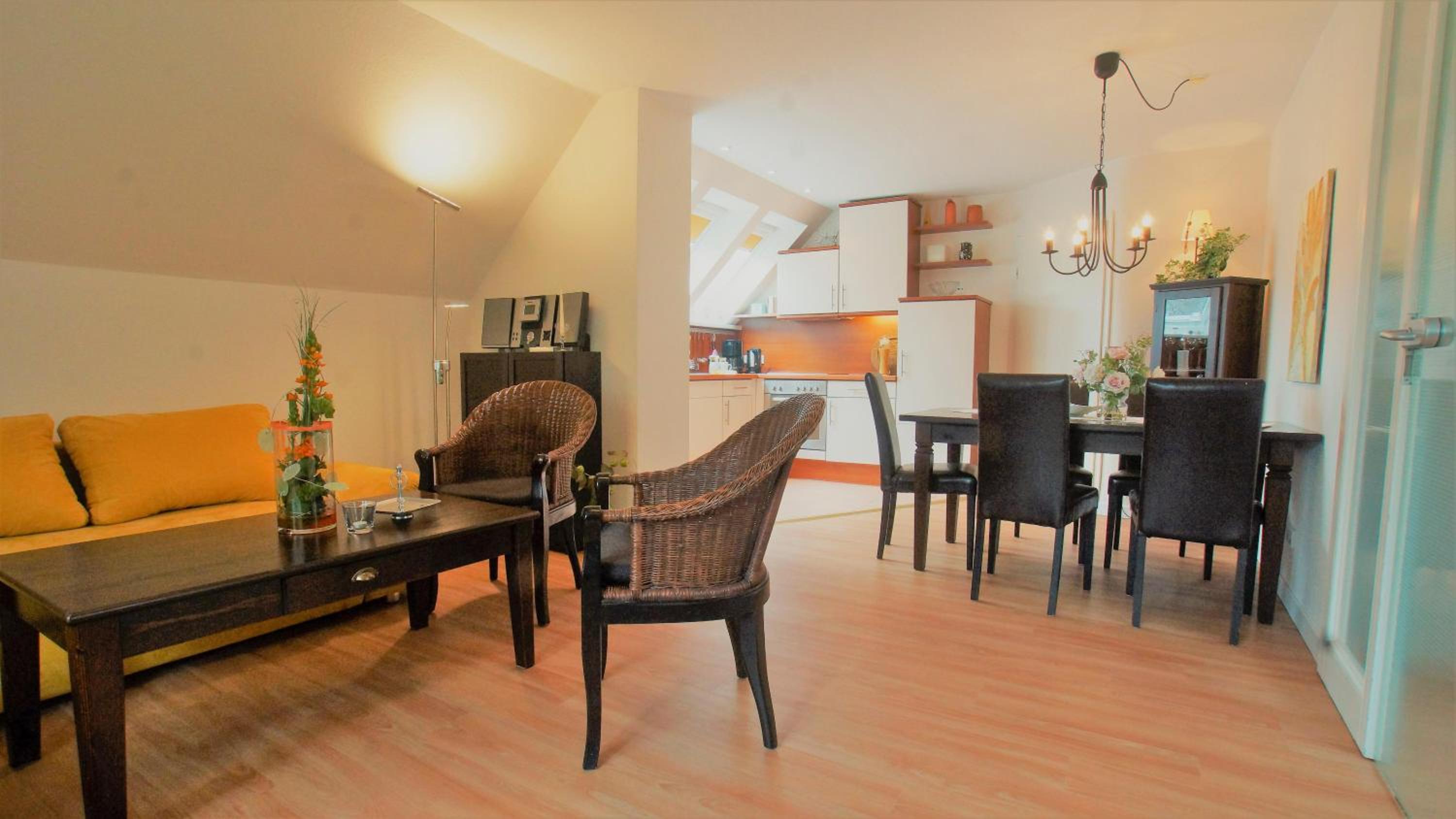 Apartment with Balcony - Photo 13