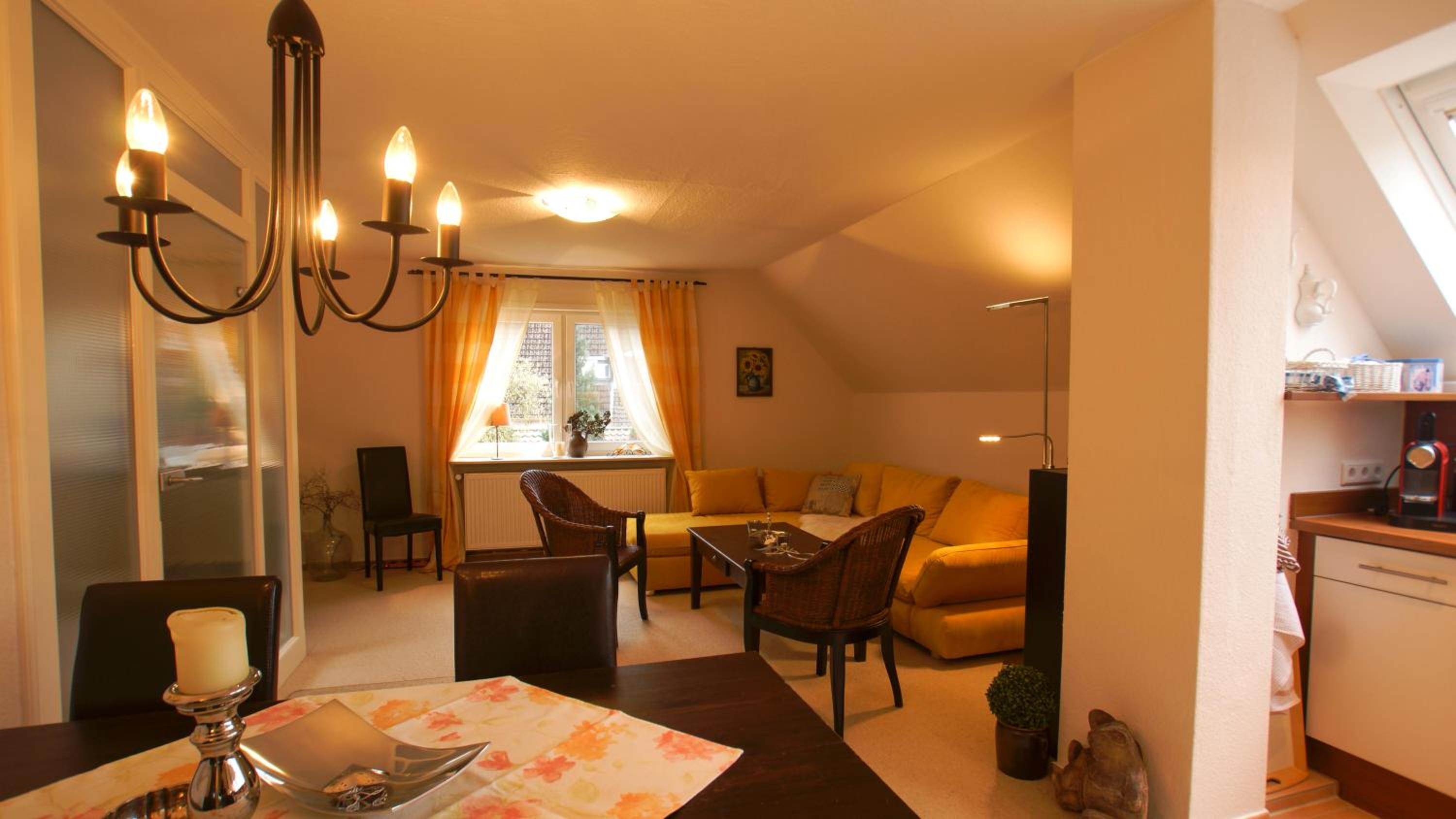Apartment with Balcony - Photo 8