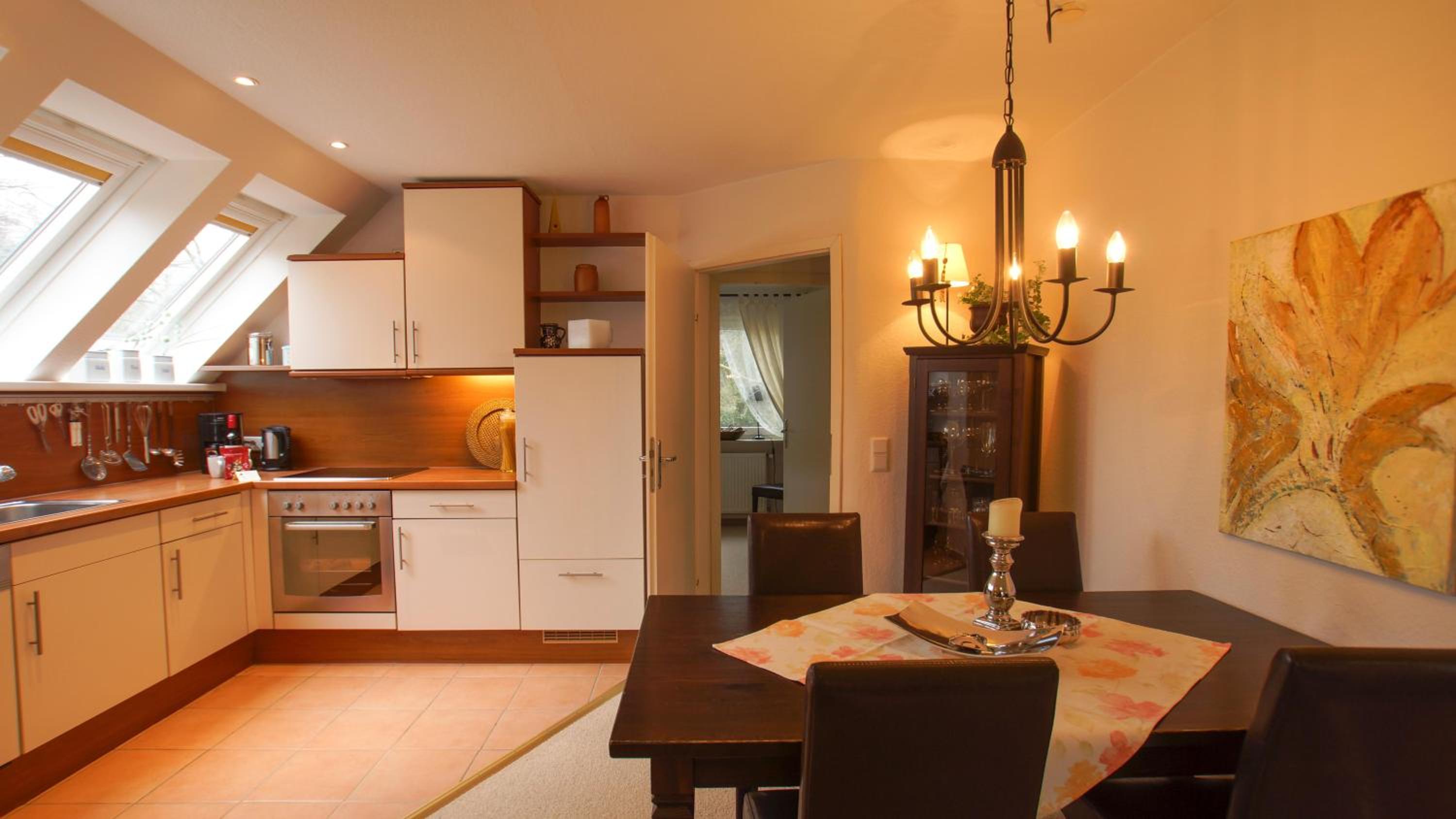 Apartment with Balcony - Photo 2