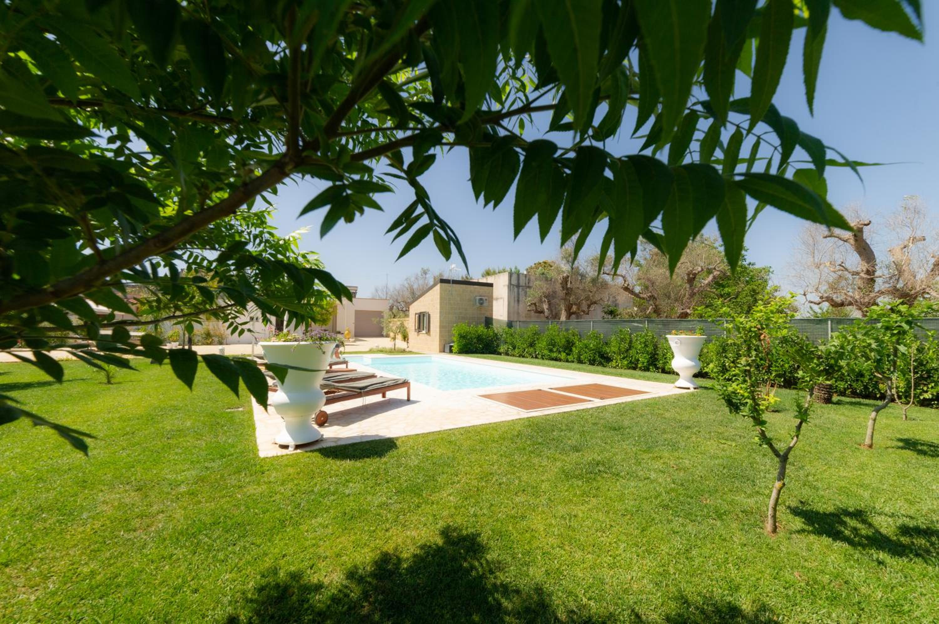 Villa With Private Pool photo 2