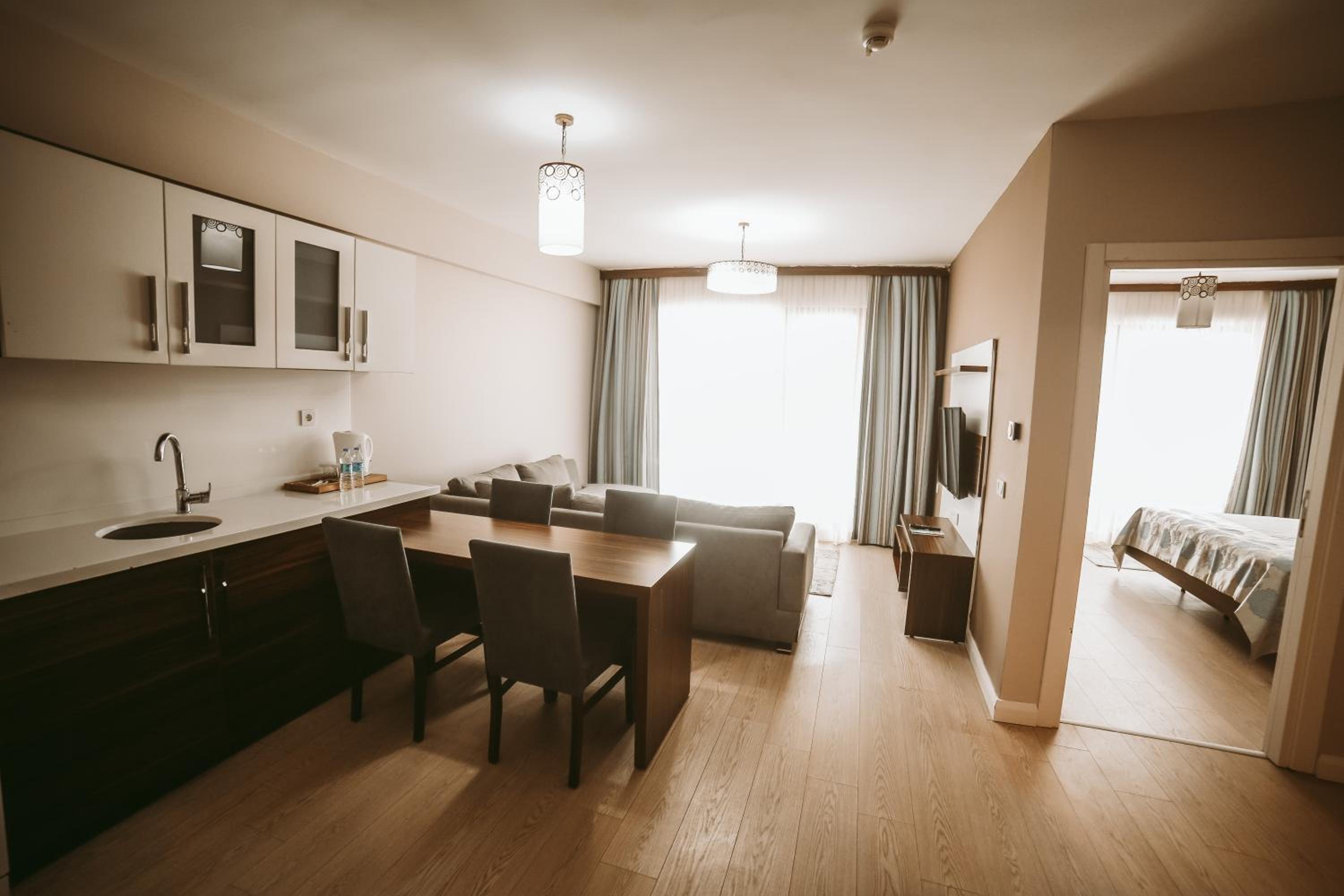 Queen Suite