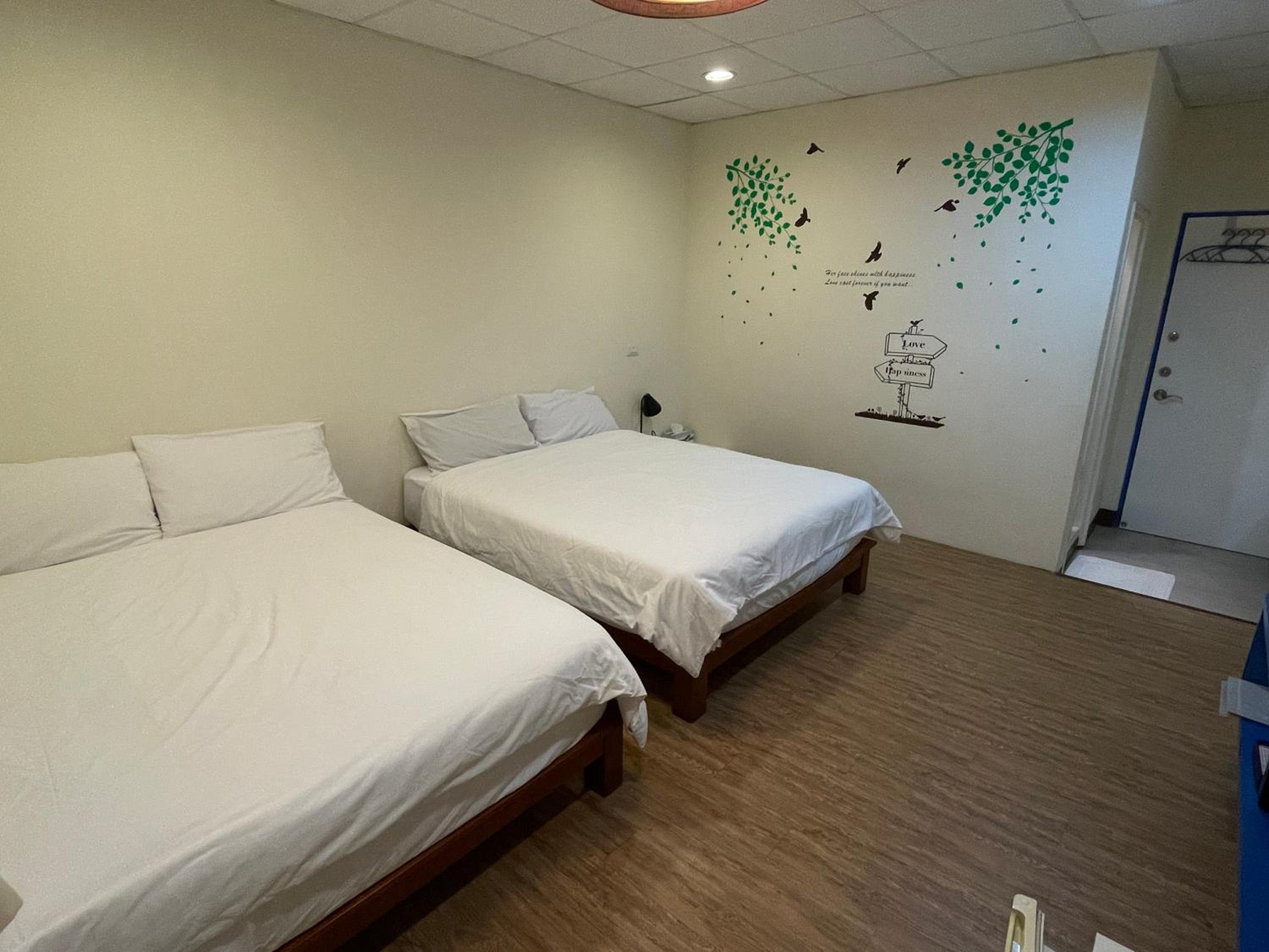 Standard Twin Room photo 3