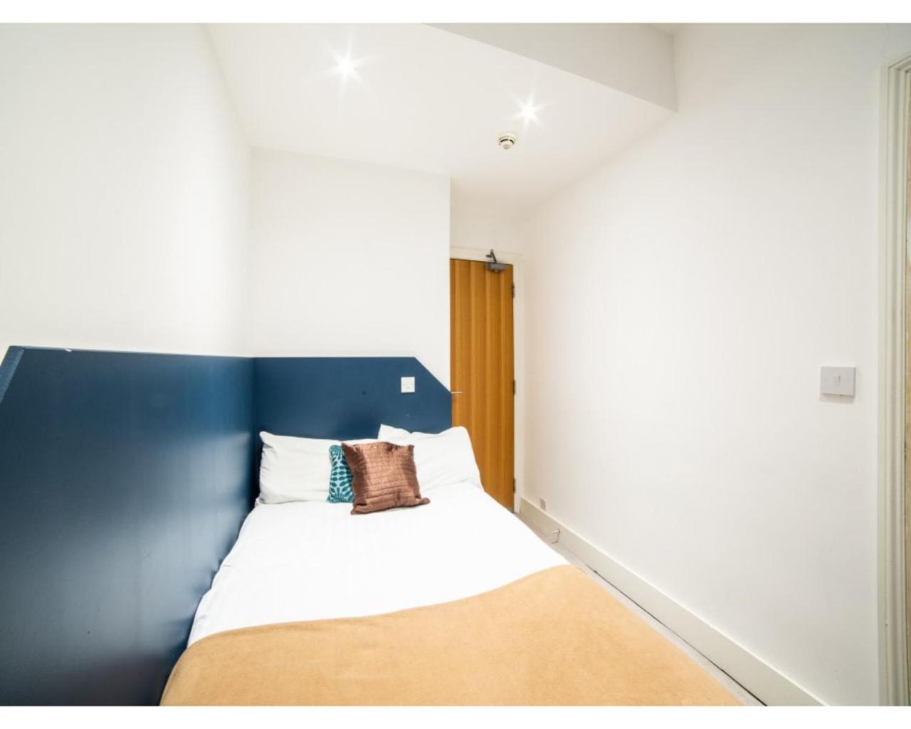 Standard Single Room photo 2